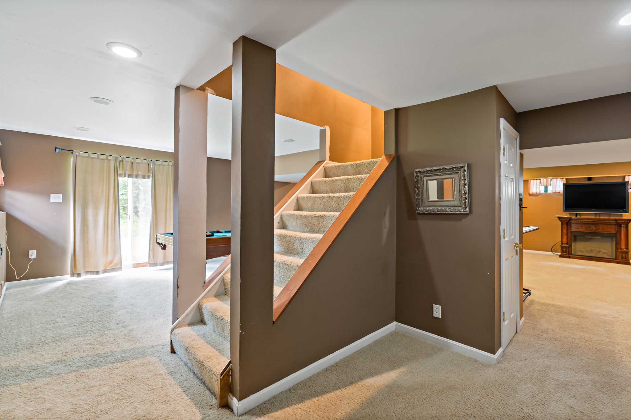 Martinsburg, West Virginia, 25403, United States, 4 Bedrooms Bedrooms, ,Residential,For Sale,1873550