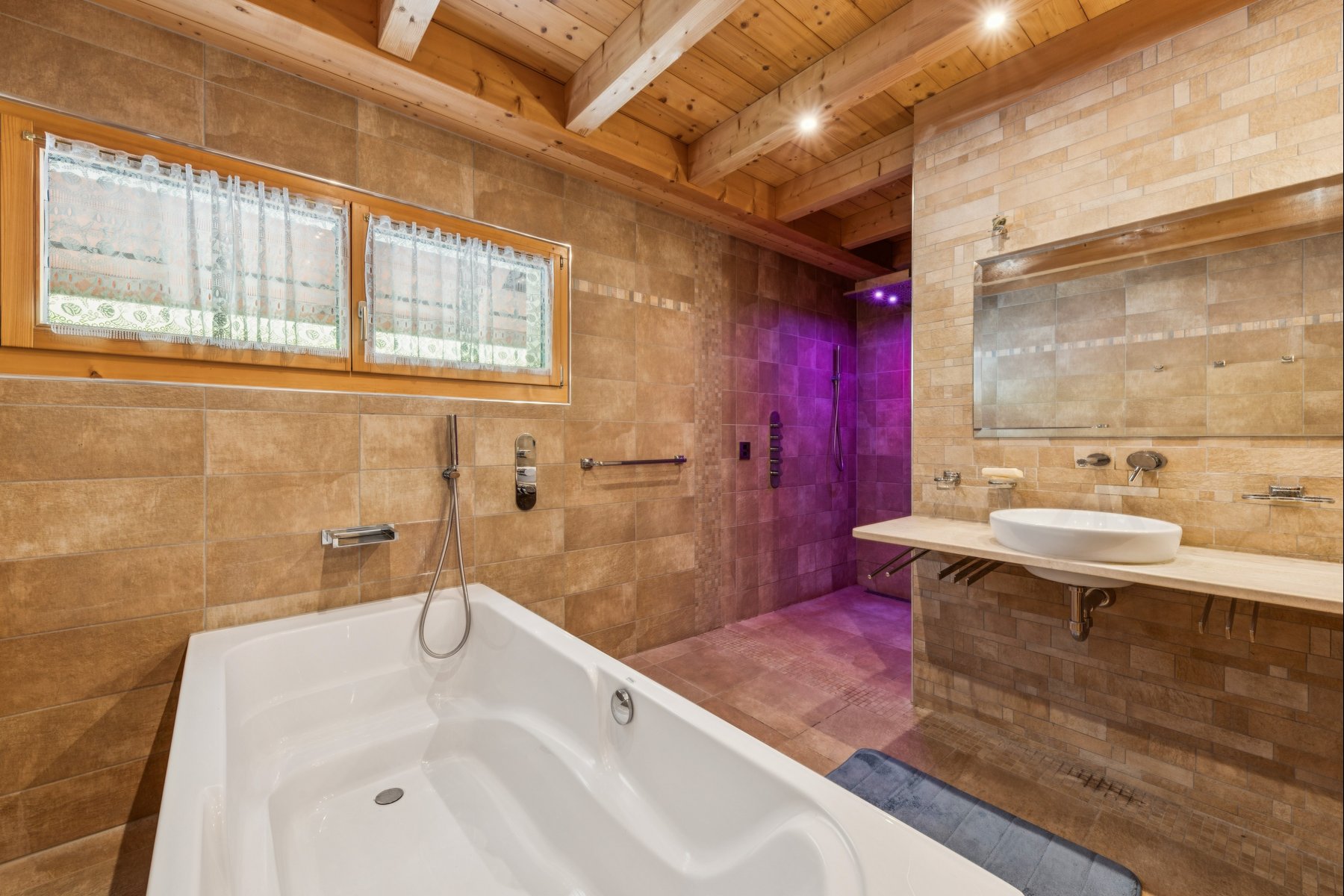 EXCLUSIVE - Magnificent property 10 minutes from Bulle and 20 minutes from Vevey - 物件實景