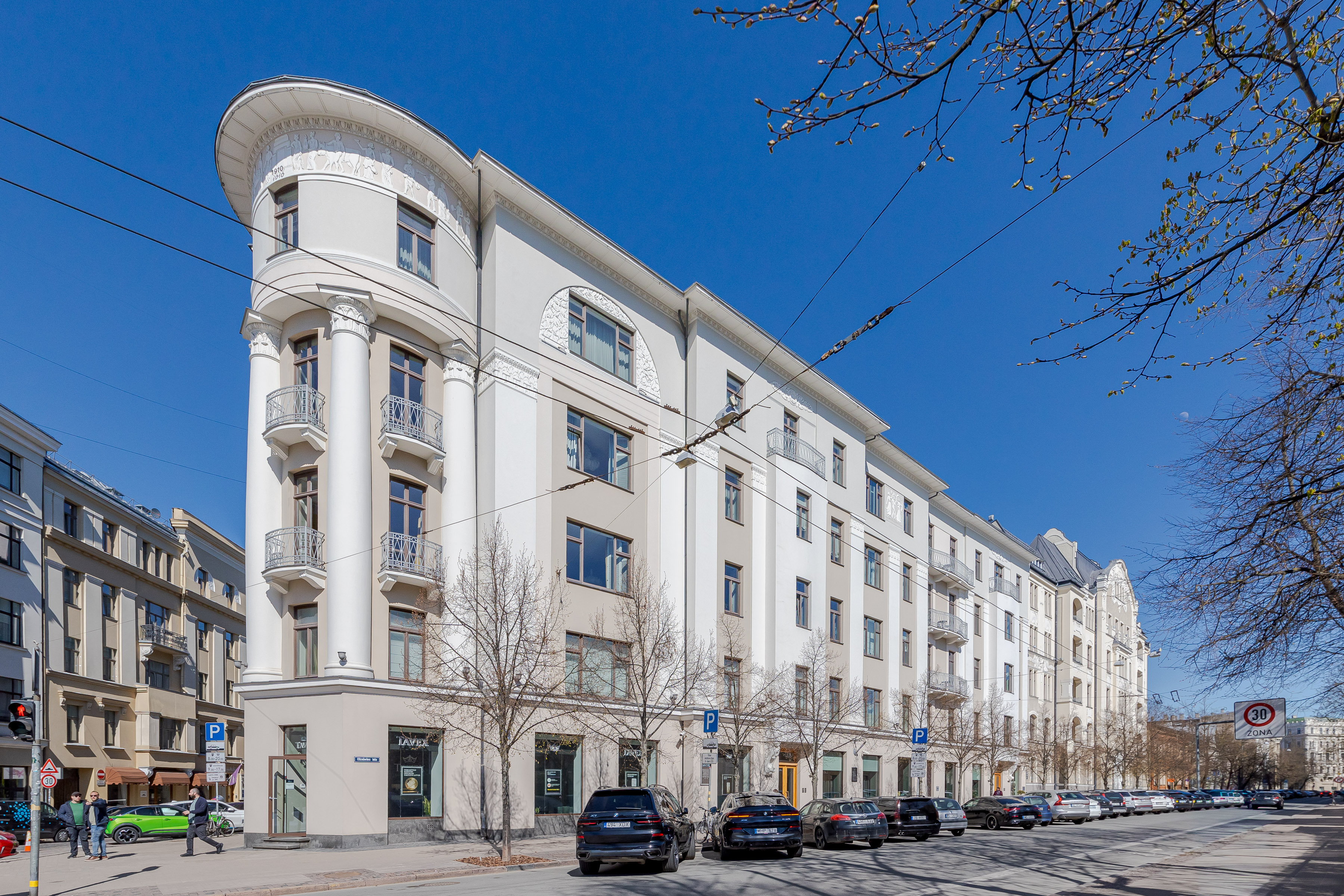 Spacious apartment in the Quiet Centre - 物件實景