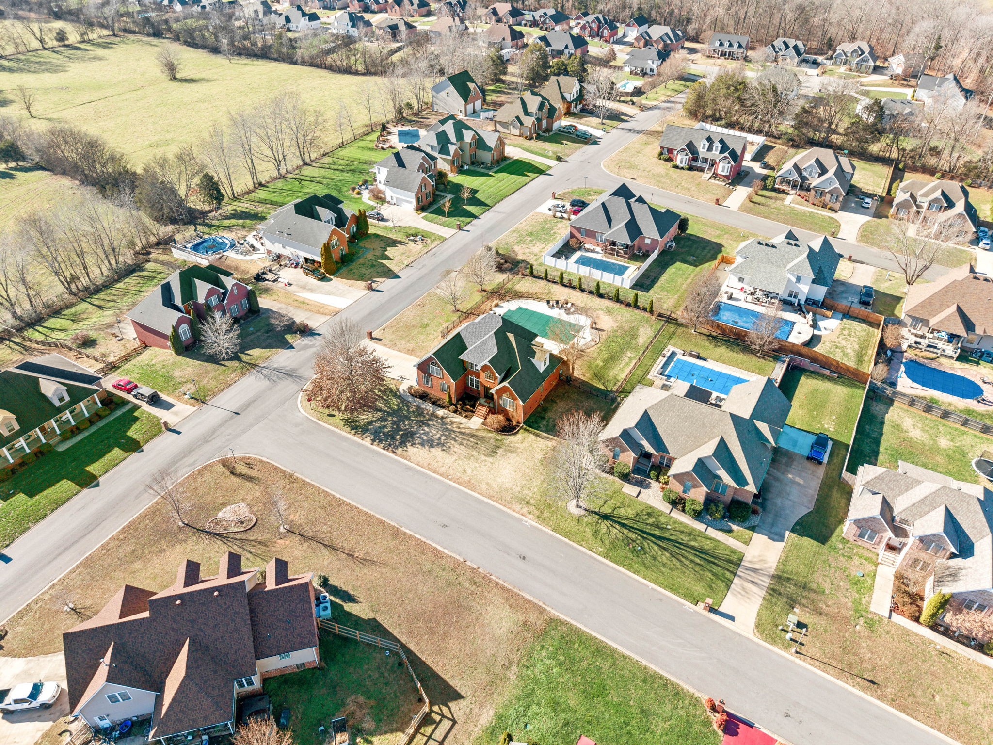 Clarksville, Tennessee, 37043, United States, 5 Bedrooms Bedrooms, ,3 BathroomsBathrooms,Residential,For Sale,2009051