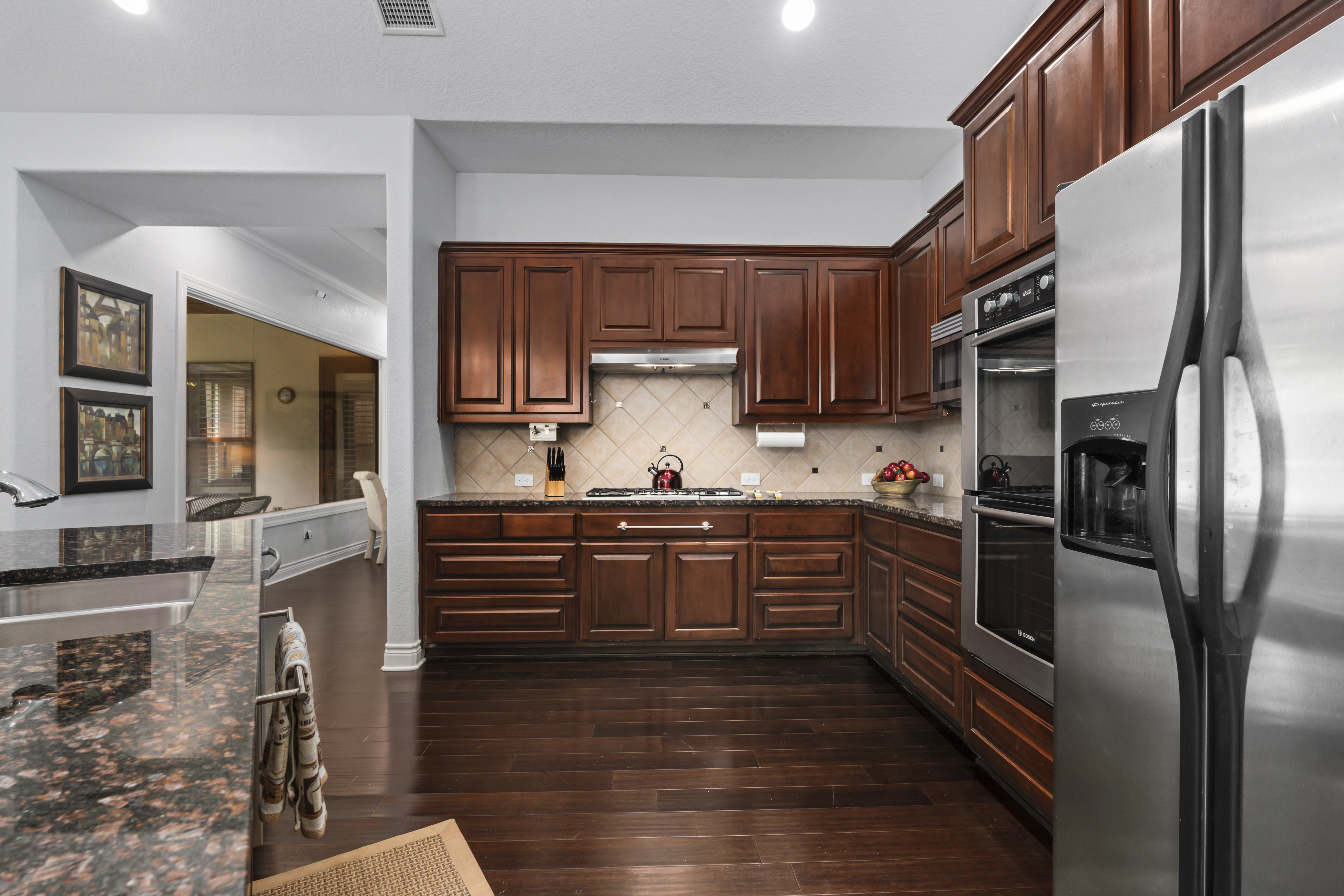 Remodeled Estate Living in Rogers Ranch - 物件實景