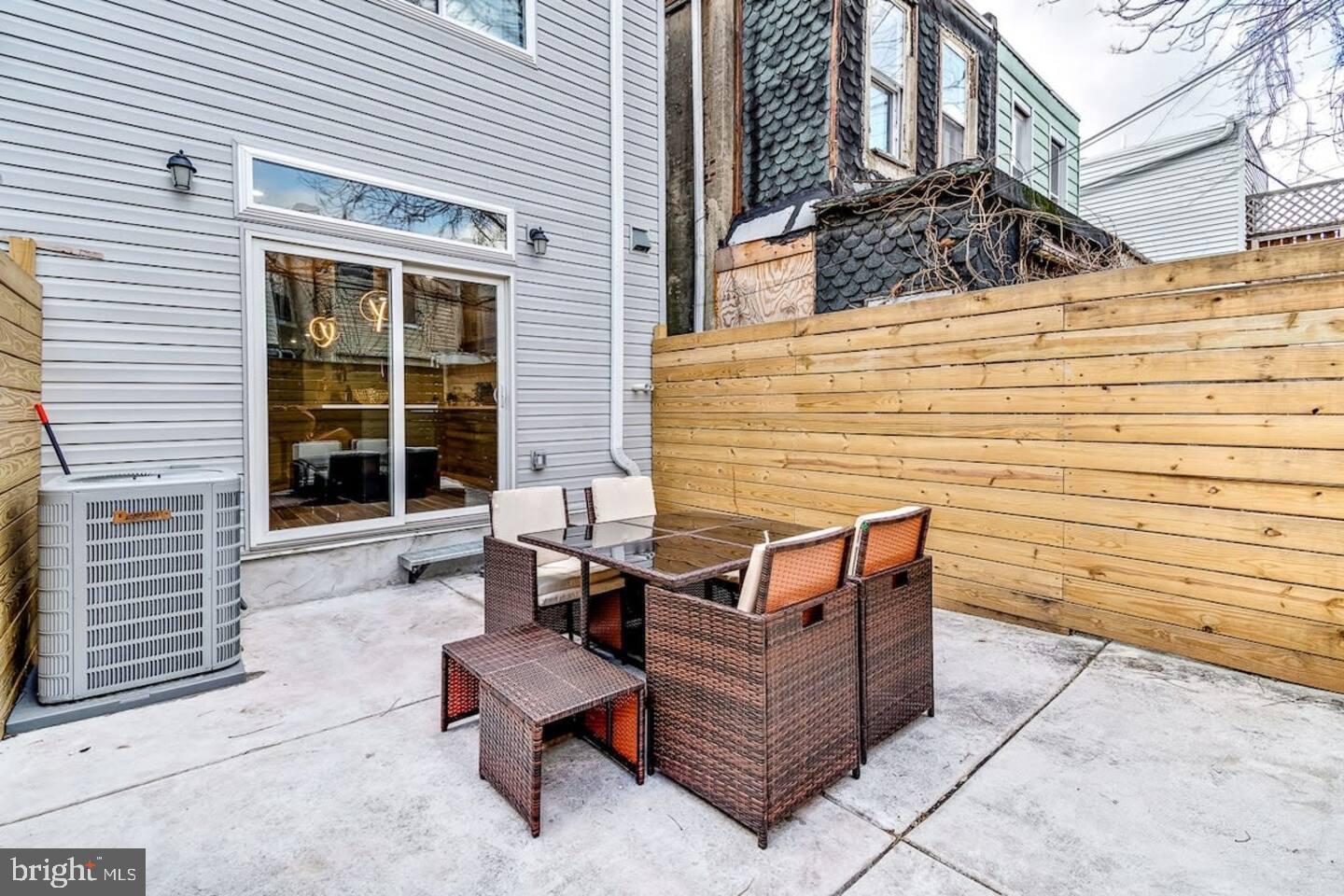 Philadelphia, Pennsylvania, 19146, United States, 4 Bedrooms Bedrooms, ,4 BathroomsBathrooms,Residential,For Sale,1877364
