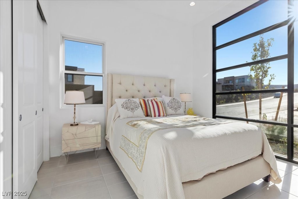 Las Vegas, Nevada, 89135, United States, 5 Bedrooms Bedrooms, ,6 BathroomsBathrooms,Residential,For Sale,1987610
