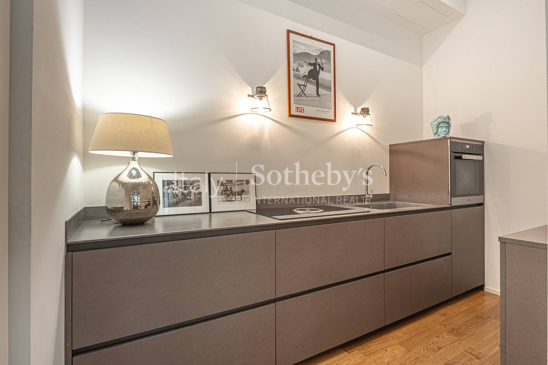  Elegant furnished pied-à-terre between Brera and Via della Spiga - 物件實景