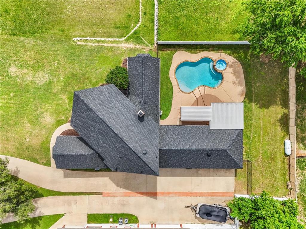 Weatherford, Texas, 76087, United States, 4 Bedrooms Bedrooms, ,4 BathroomsBathrooms,Residential,For Sale,2040291