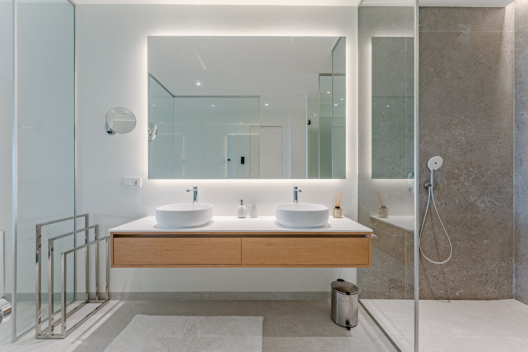  Exclusive luxury villas 