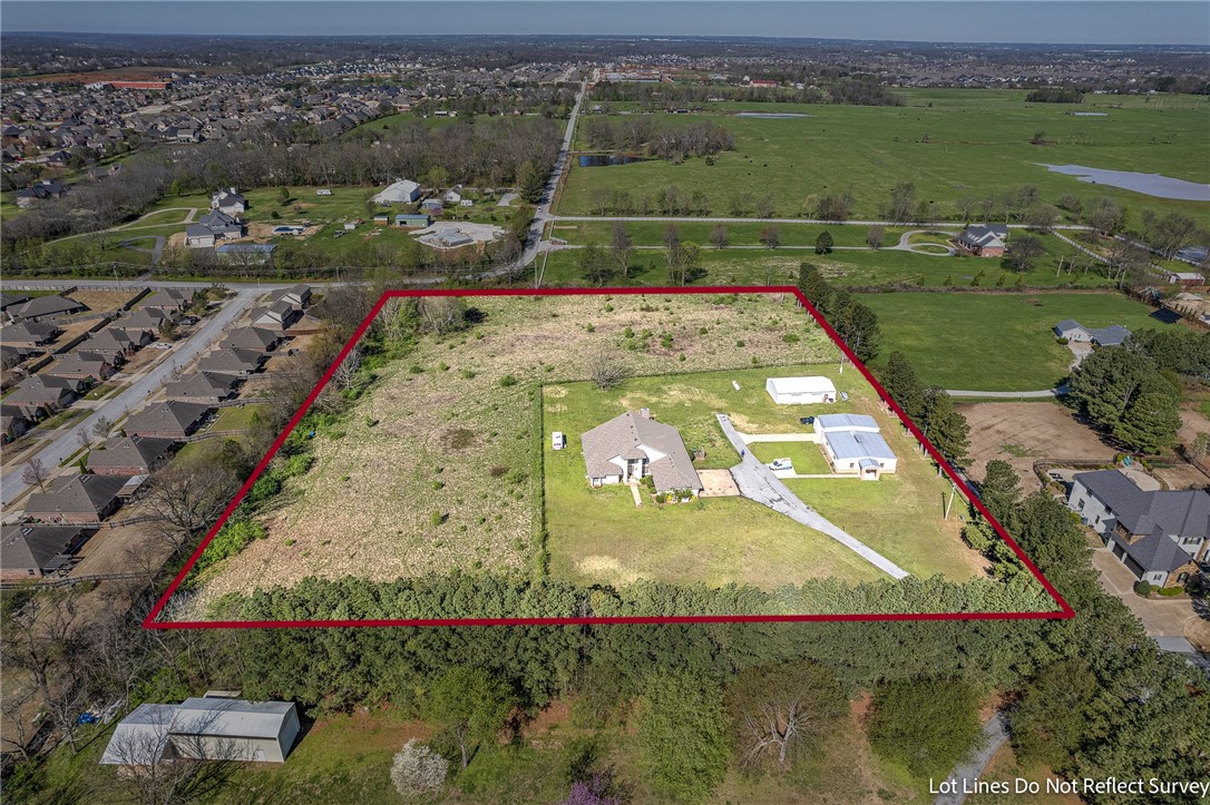 Rogers, Arkansas, 72758, United States, 3 Bedrooms Bedrooms, ,3 BathroomsBathrooms,Residential,For Sale,1908292