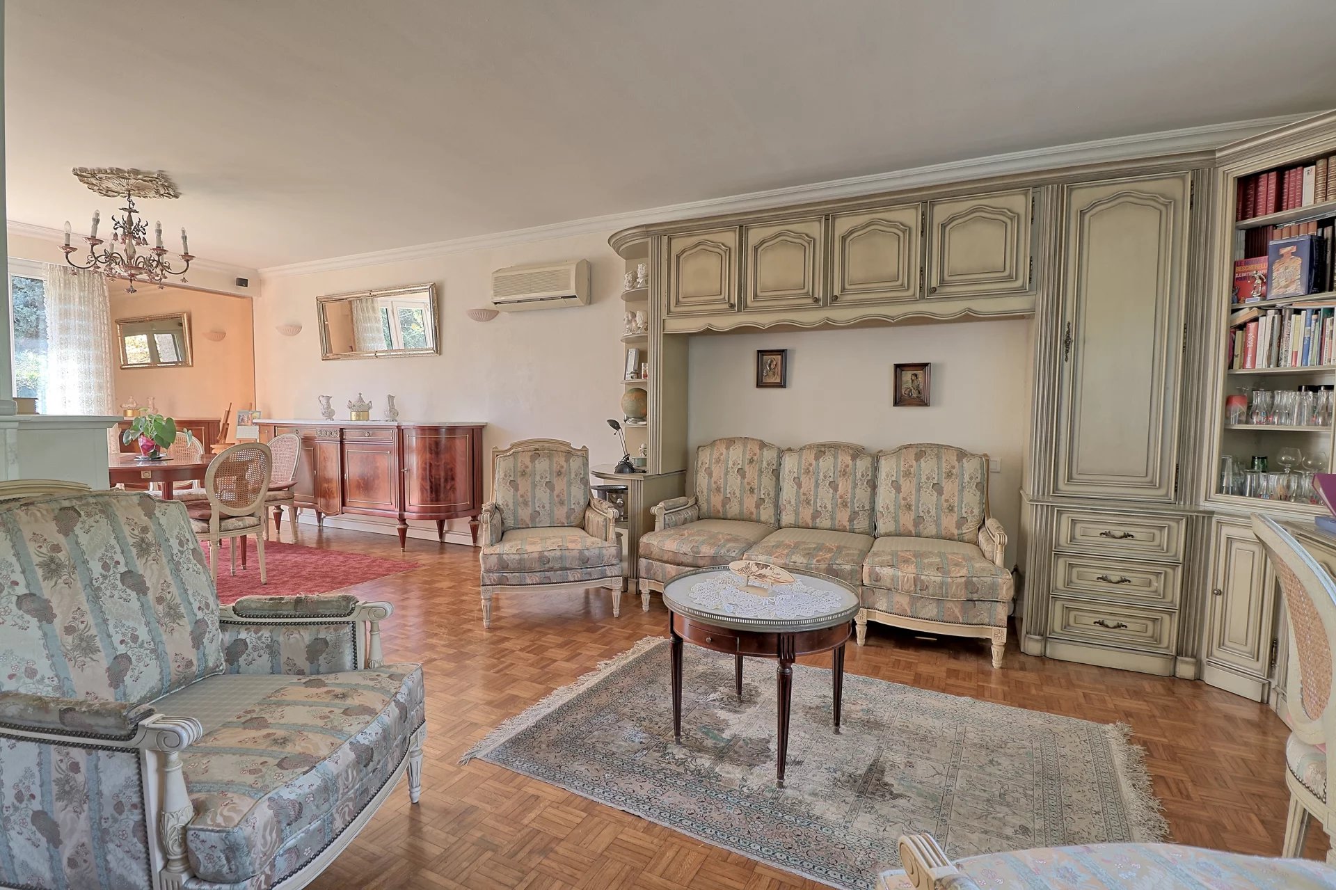 Sainte-Foy-lès-Lyon, Auvergne-Rhône-Alpes, 69110, FR, 4 Bedrooms Bedrooms, ,Residential,For Sale,1876577