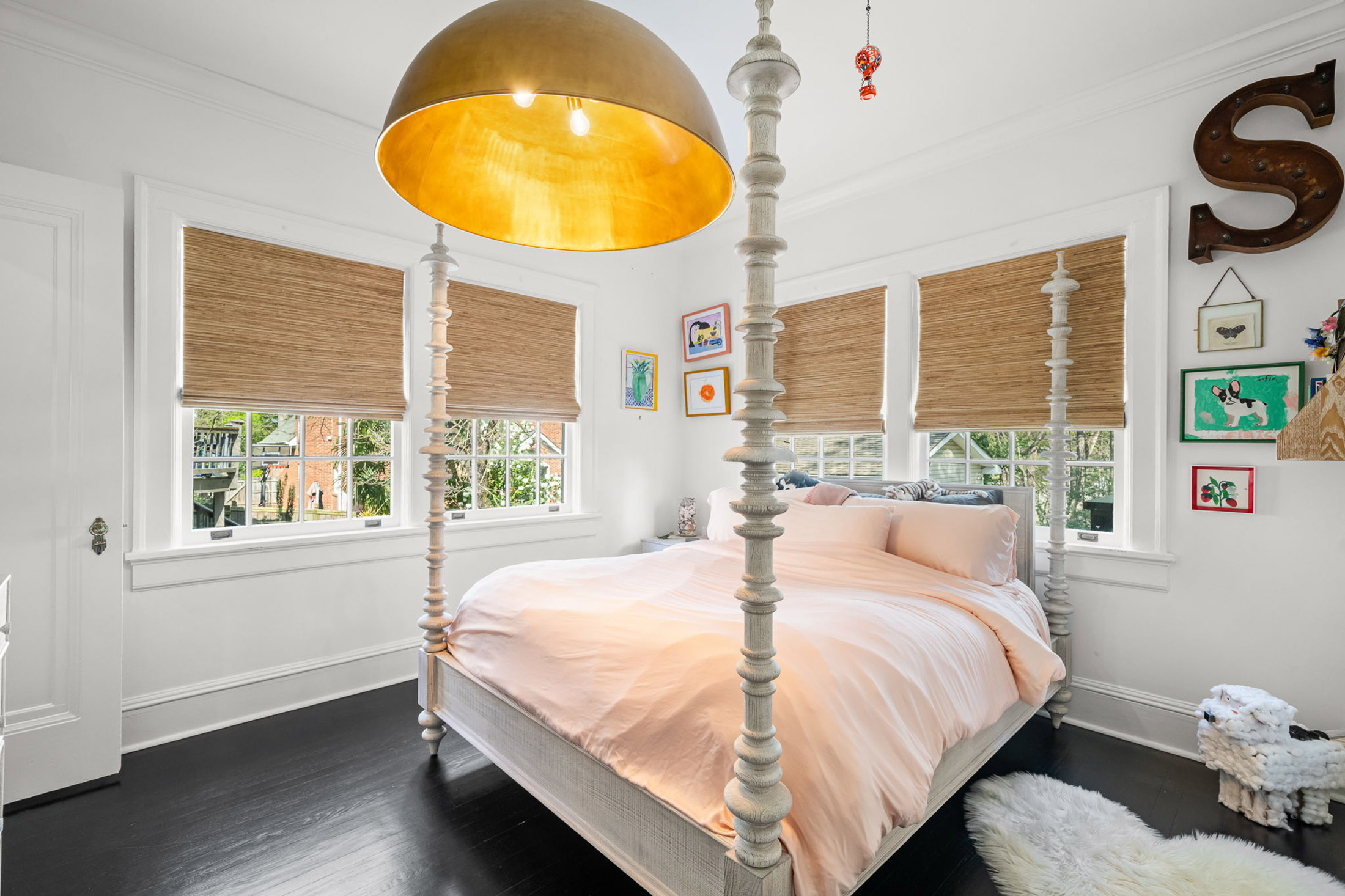  Timeless Character, Thoughtful Renovations and an Unbeatable Location - 物件實景