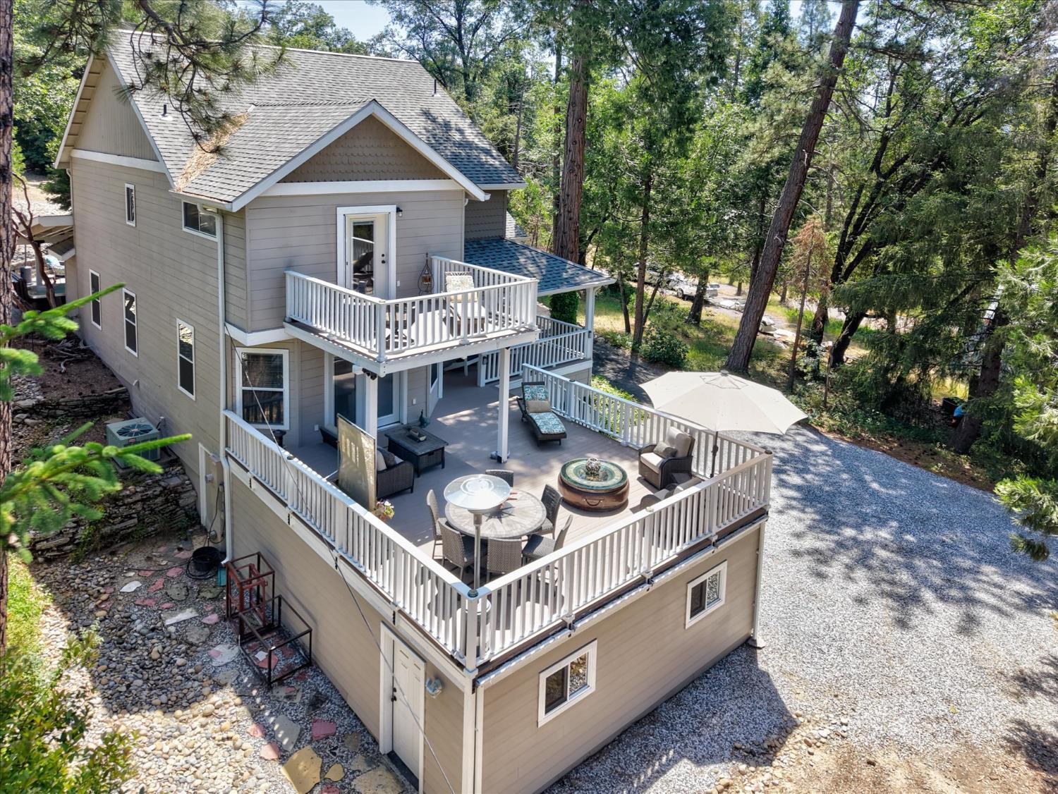 Bass Lake, California, 93604, United States, 3 Bedrooms Bedrooms, ,3 BathroomsBathrooms,Residential,For Sale,2049095