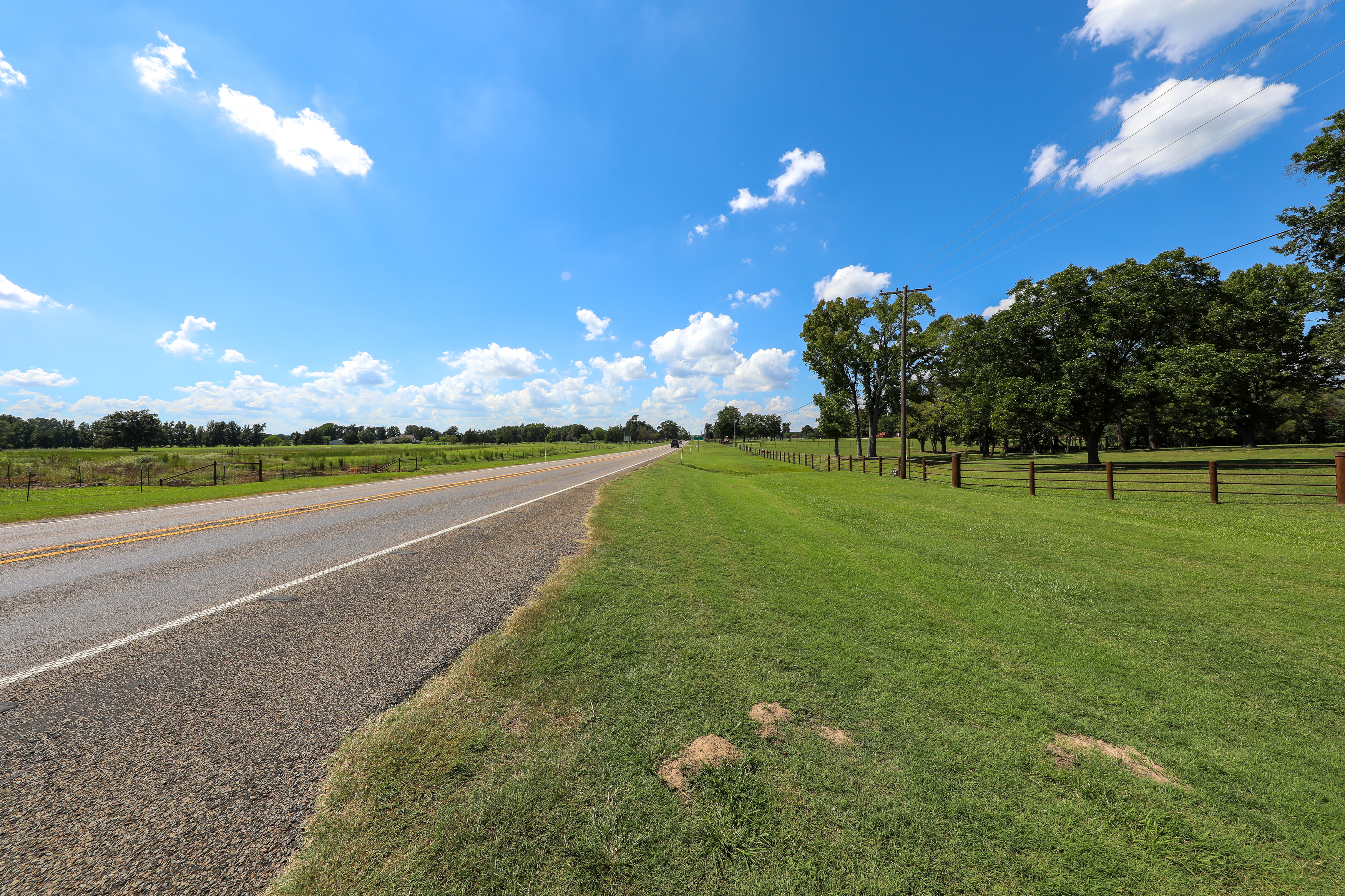 Pittsburg, Texas, 75686, United States, 4 Bedrooms Bedrooms, ,3 BathroomsBathrooms,Residential,For Sale,1871323