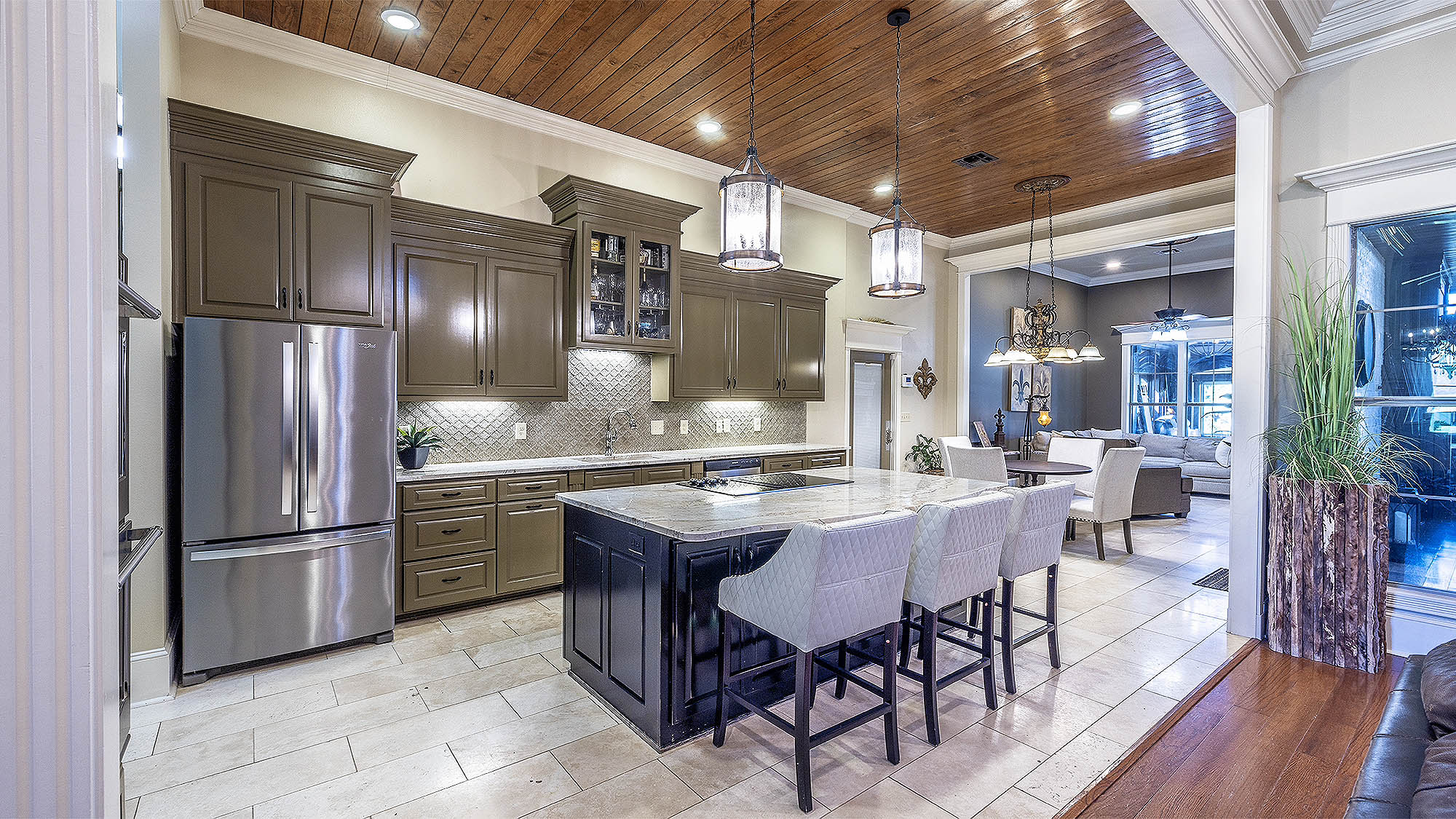 Houma, Louisiana, 70360, United States, 4 Bedrooms Bedrooms, ,5 BathroomsBathrooms,Residential,For Sale,1992086