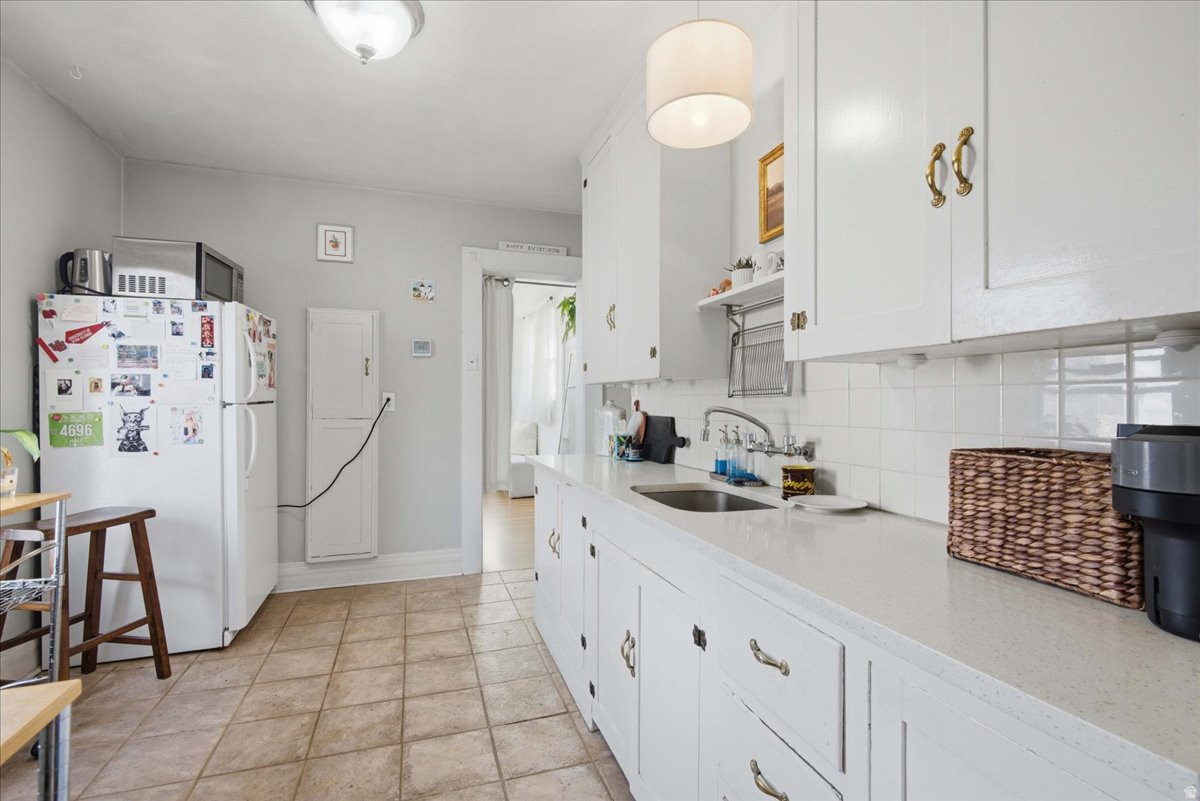 Salt Lake City, Utah, 84103, United States, 5 Bedrooms Bedrooms, ,Residential,For Sale,2003119