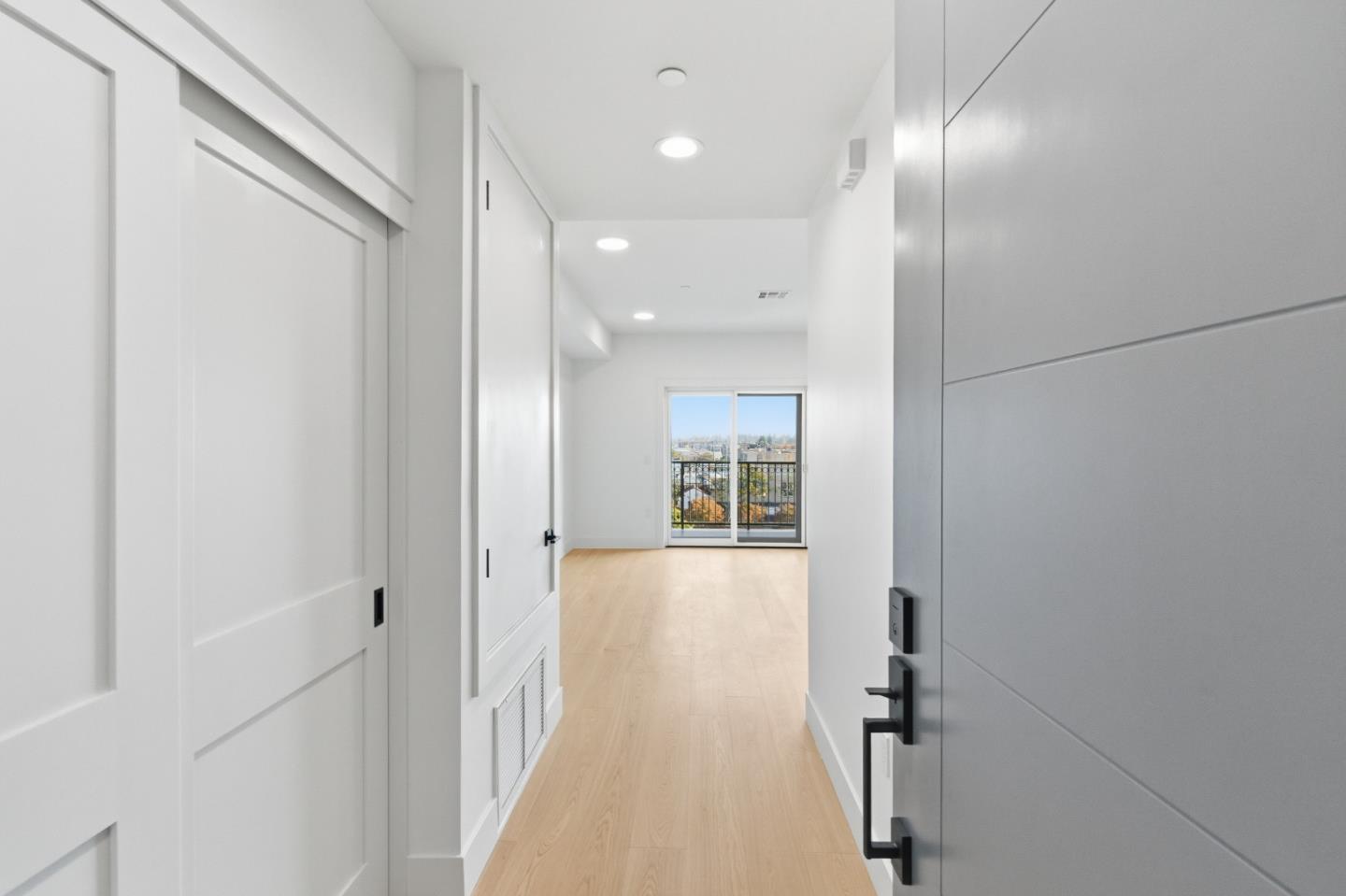 San Carlos, California, 94070, United States, 2 Bedrooms Bedrooms, ,2 BathroomsBathrooms,Residential,For Sale,2002973