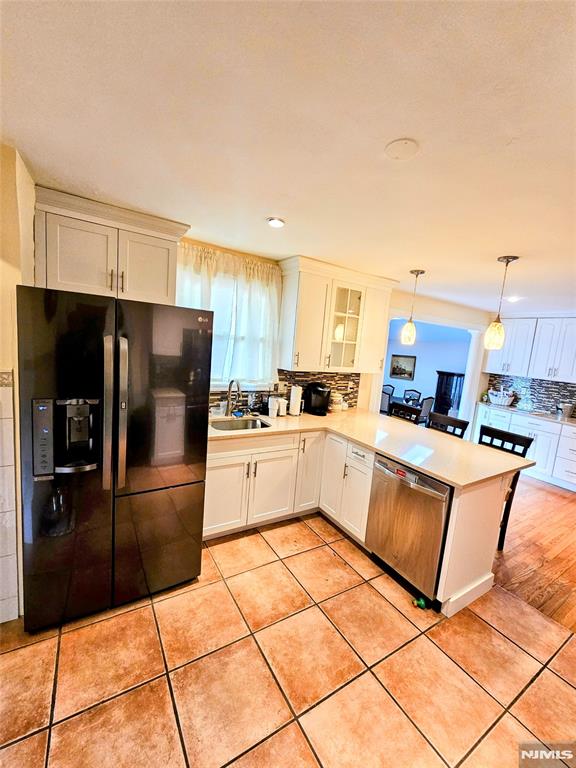 North Arlington, New Jersey, 07071, United States, 3 Bedrooms Bedrooms, ,2 BathroomsBathrooms,Residential,For Sale,1977876