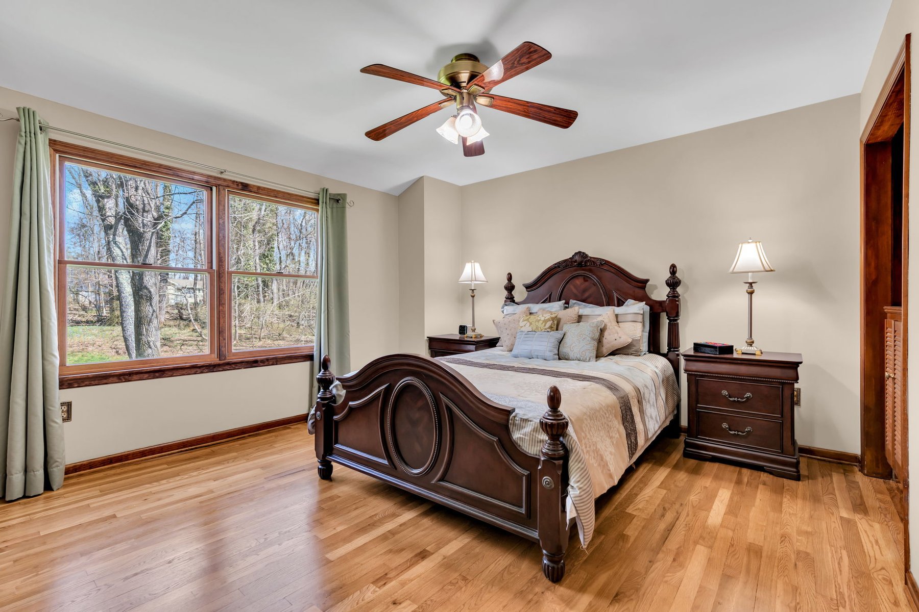  Spacious Middletown Colonial with Updates - 物件實景