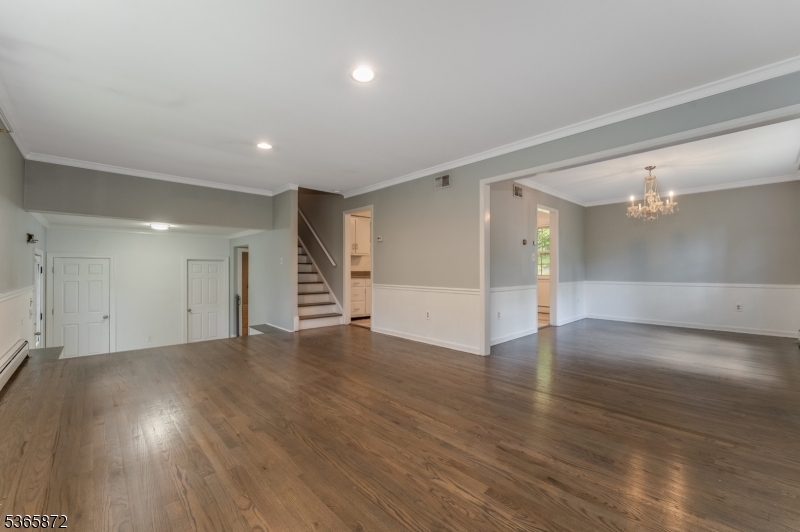 Bridgewater Twp., New Jersey, 08807, United States, 4 Bedrooms Bedrooms, ,3 BathroomsBathrooms,Residential,For Sale,1867393