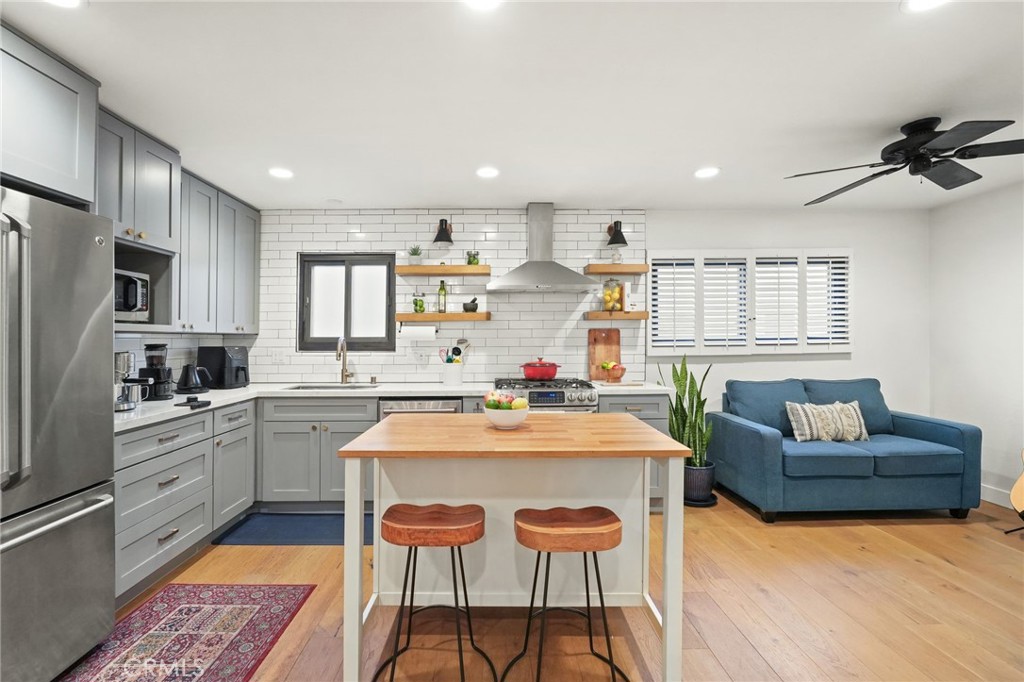 Lake Balboa, California, 91406, United States, 3 Bedrooms Bedrooms, ,3 BathroomsBathrooms,Residential,For Sale,1992024