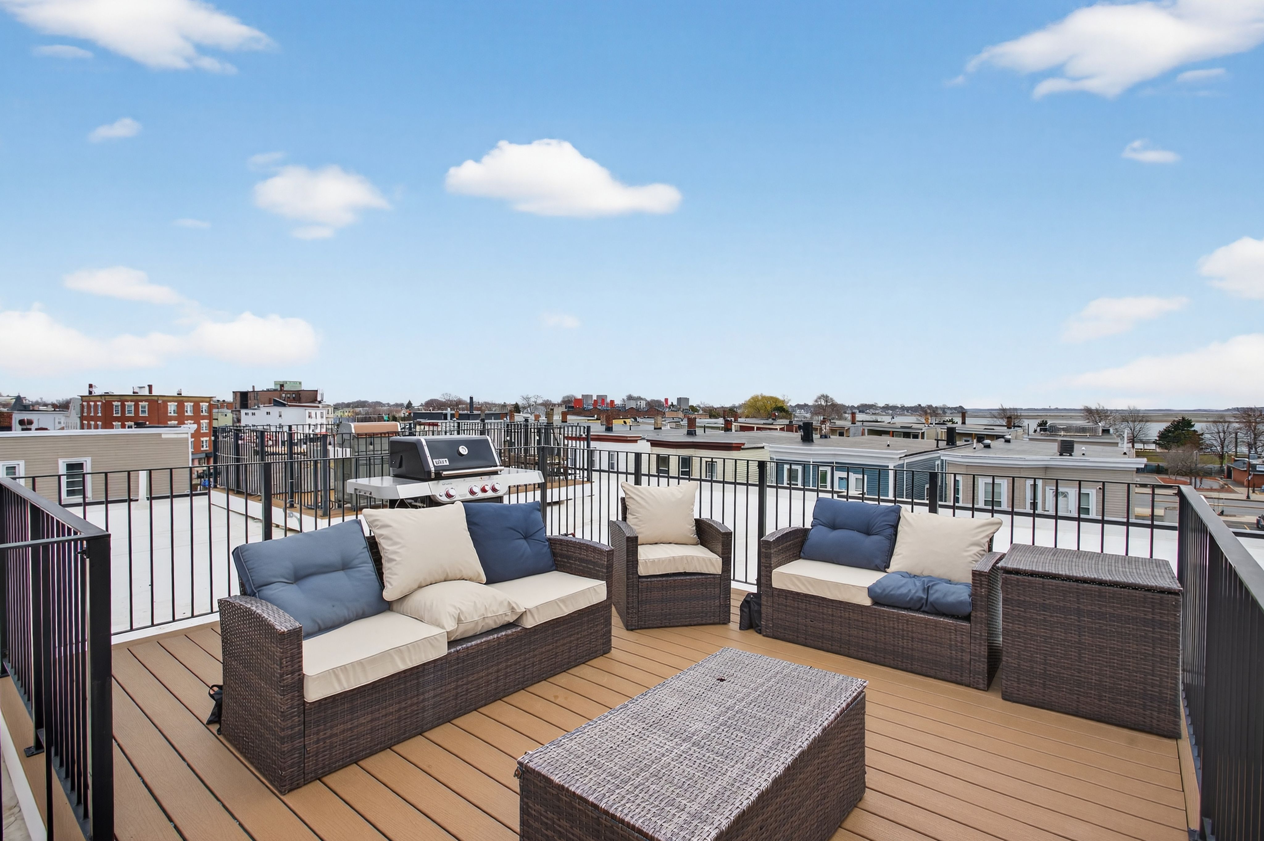  946 Saratoga Street, Boston, MA, 02128 - 物件實景