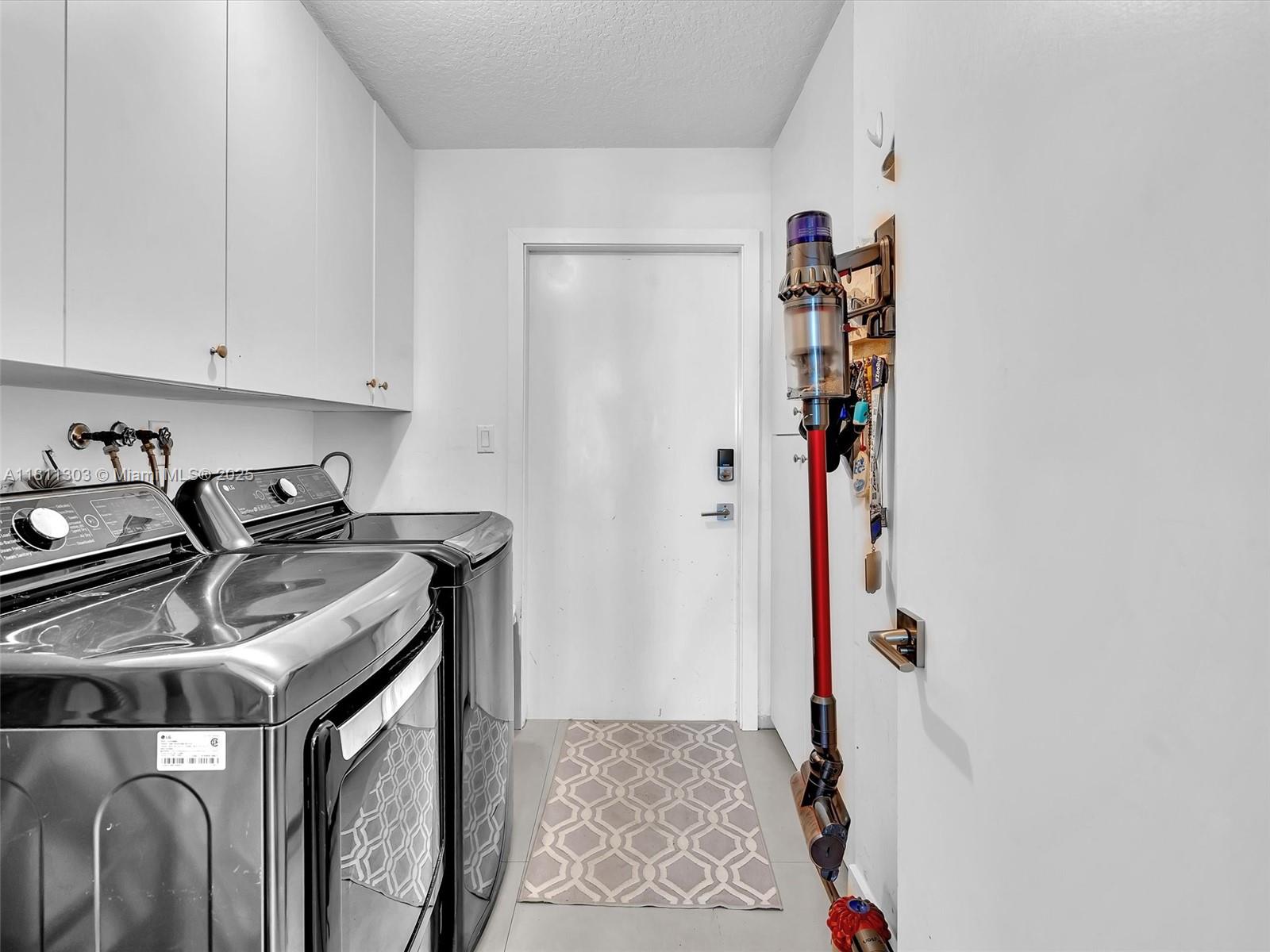 Miami, Florida, 33186, United States, 4 Bedrooms Bedrooms, ,2 BathroomsBathrooms,Residential,For Sale,1838976