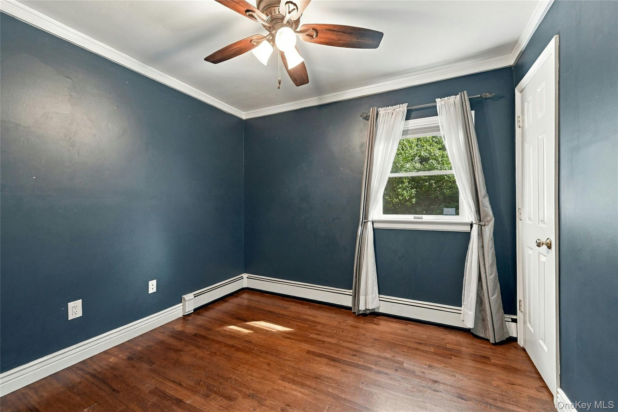  82 Oakwood Drive, Wading River, NY, 11792 - 物件實景
