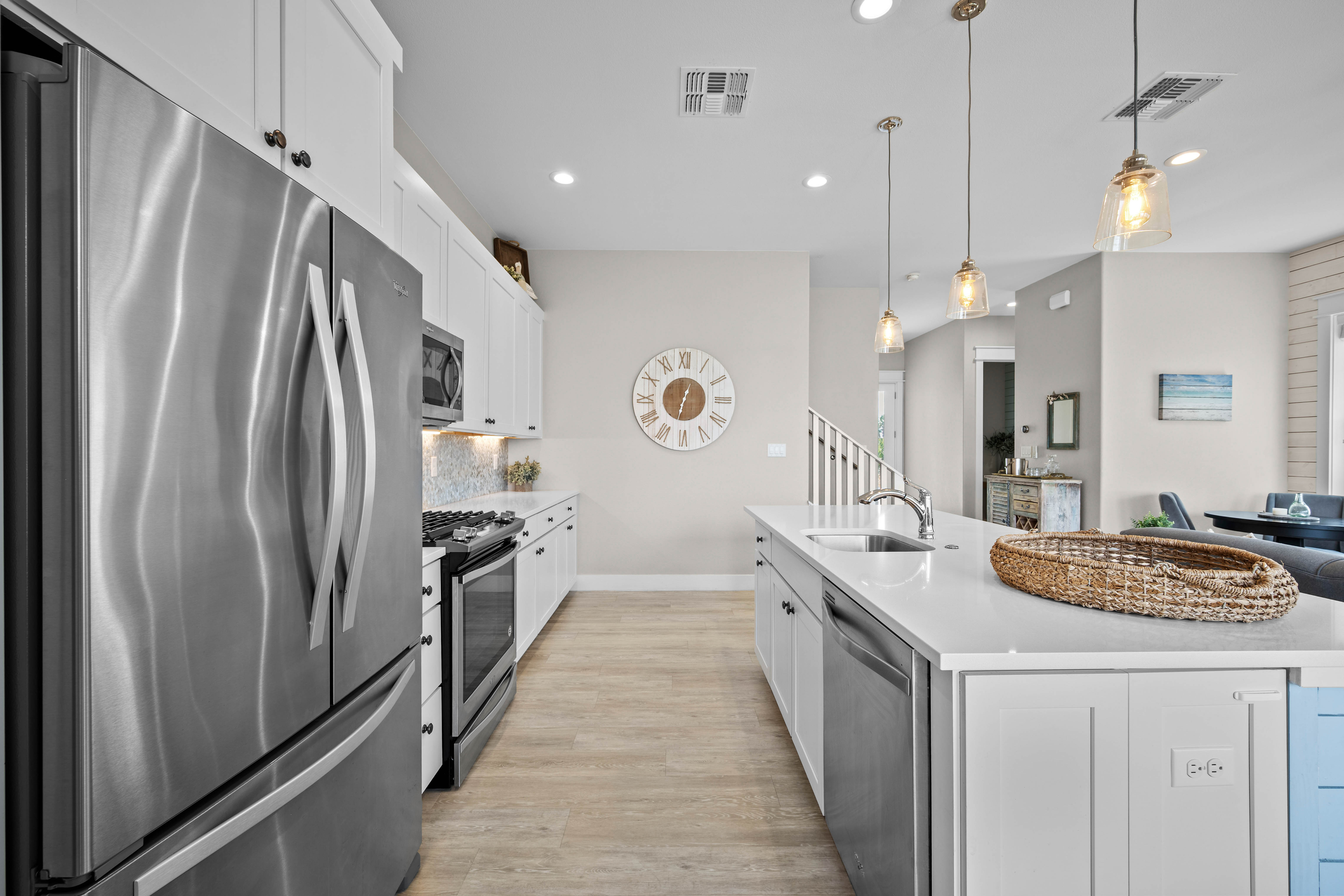  Relaxing 4BR Waterfront Condo - 物件實景