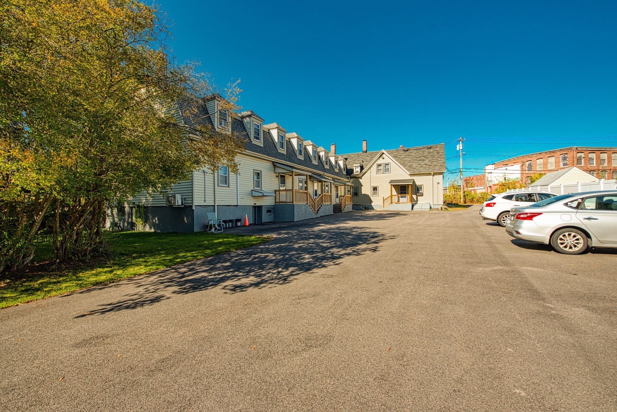Taunton, Massachusetts, 02780, United States, 12 Bedrooms Bedrooms, ,5 BathroomsBathrooms,Residential,For Sale,1975385