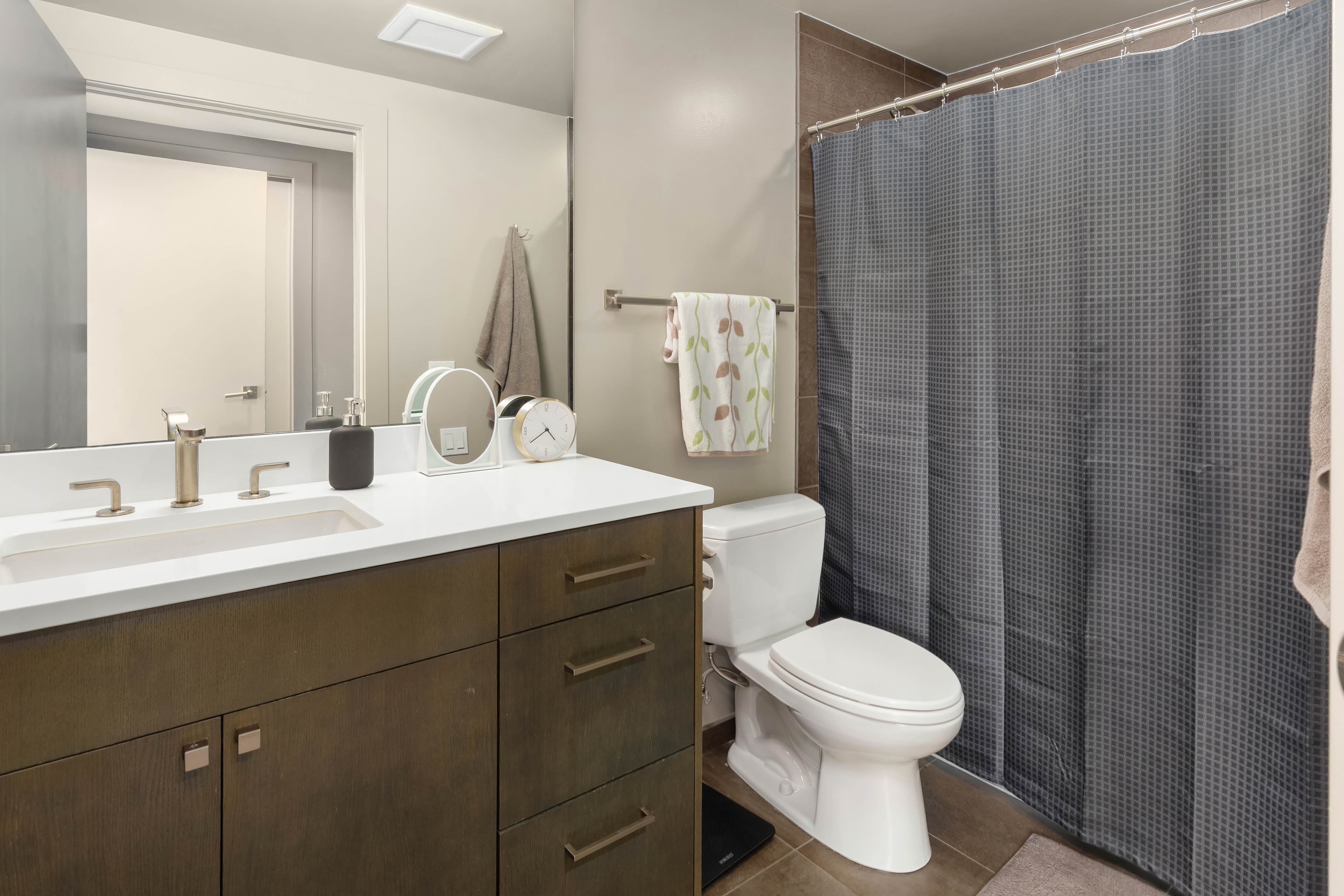  2830 Fairview Ave E, Seattle, WA 98102 - 物件實景