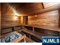 Weehawken, New Jersey, 07086, United States, 1 Bedroom Bedrooms, ,1 BathroomBathrooms,Residential,For Sale,1967965