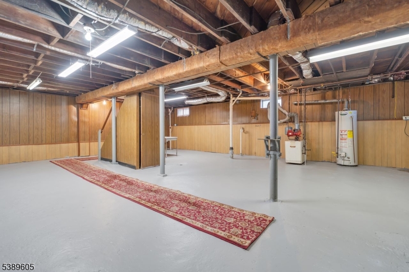 Union Twp., New Jersey, 07083, United States, 4 Bedrooms Bedrooms, ,1 BathroomBathrooms,Residential,For Sale,1989431