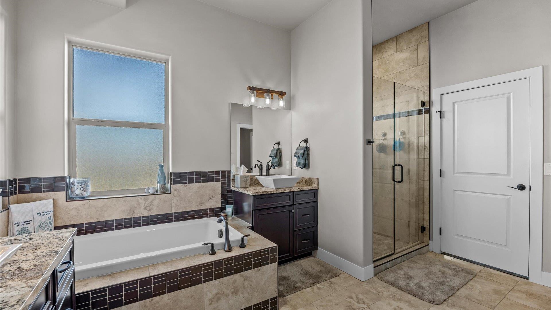 Grand Junction, Colorado, 81507, United States, 3 Bedrooms Bedrooms, ,3 BathroomsBathrooms,Residential,For Sale,1992865