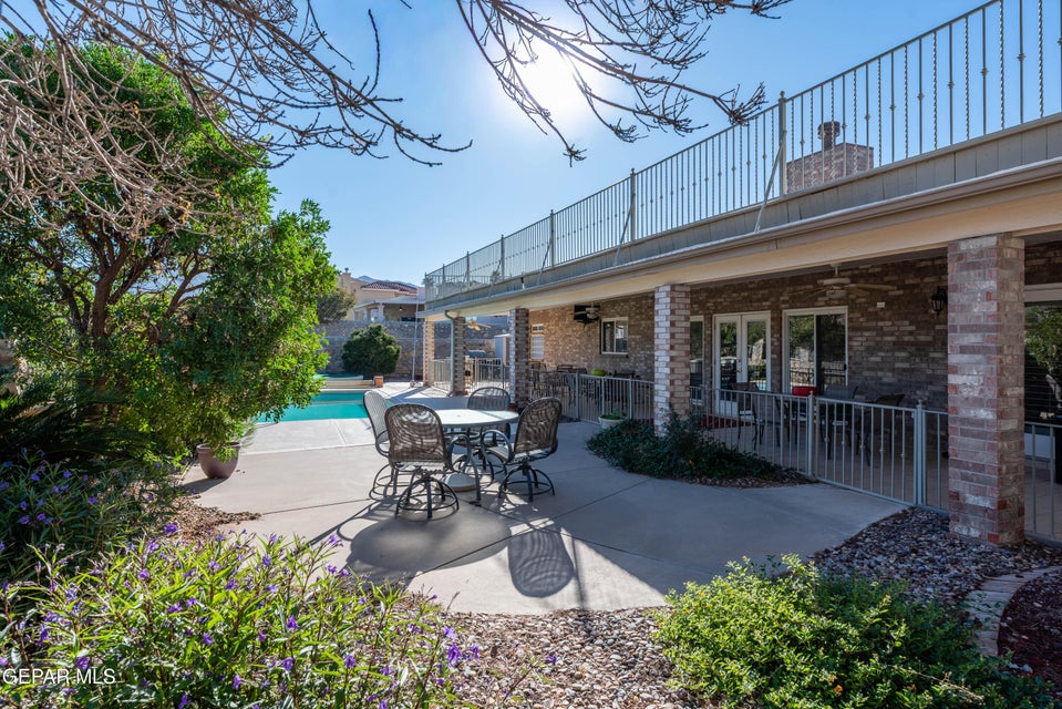 El Paso, Texas, 79912, United States, 4 Bedrooms Bedrooms, ,3 BathroomsBathrooms,Residential,For Sale,1988584