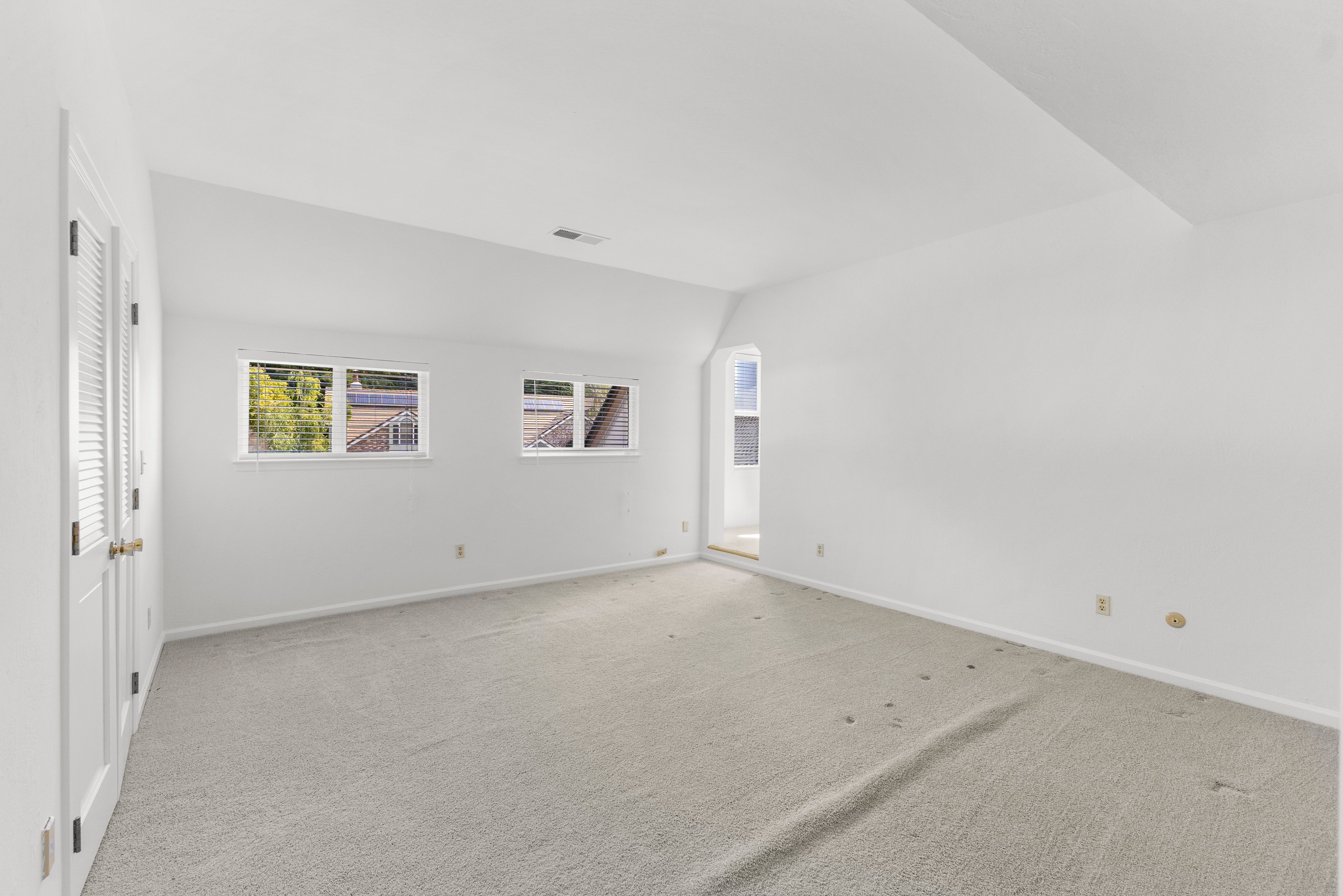  Elegant Custom Home in Gated Silver Maple - 物件實景