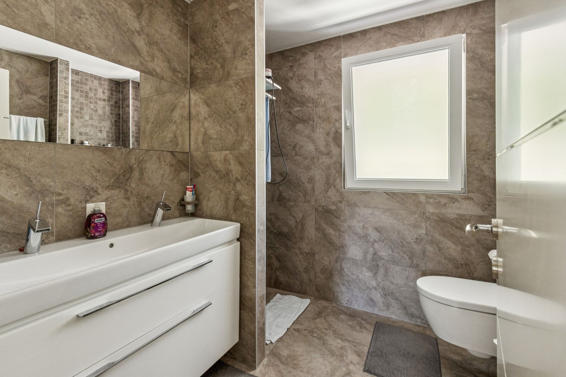  Exceptional contemporary detached villa in the heart of Epalinges - 物件實景