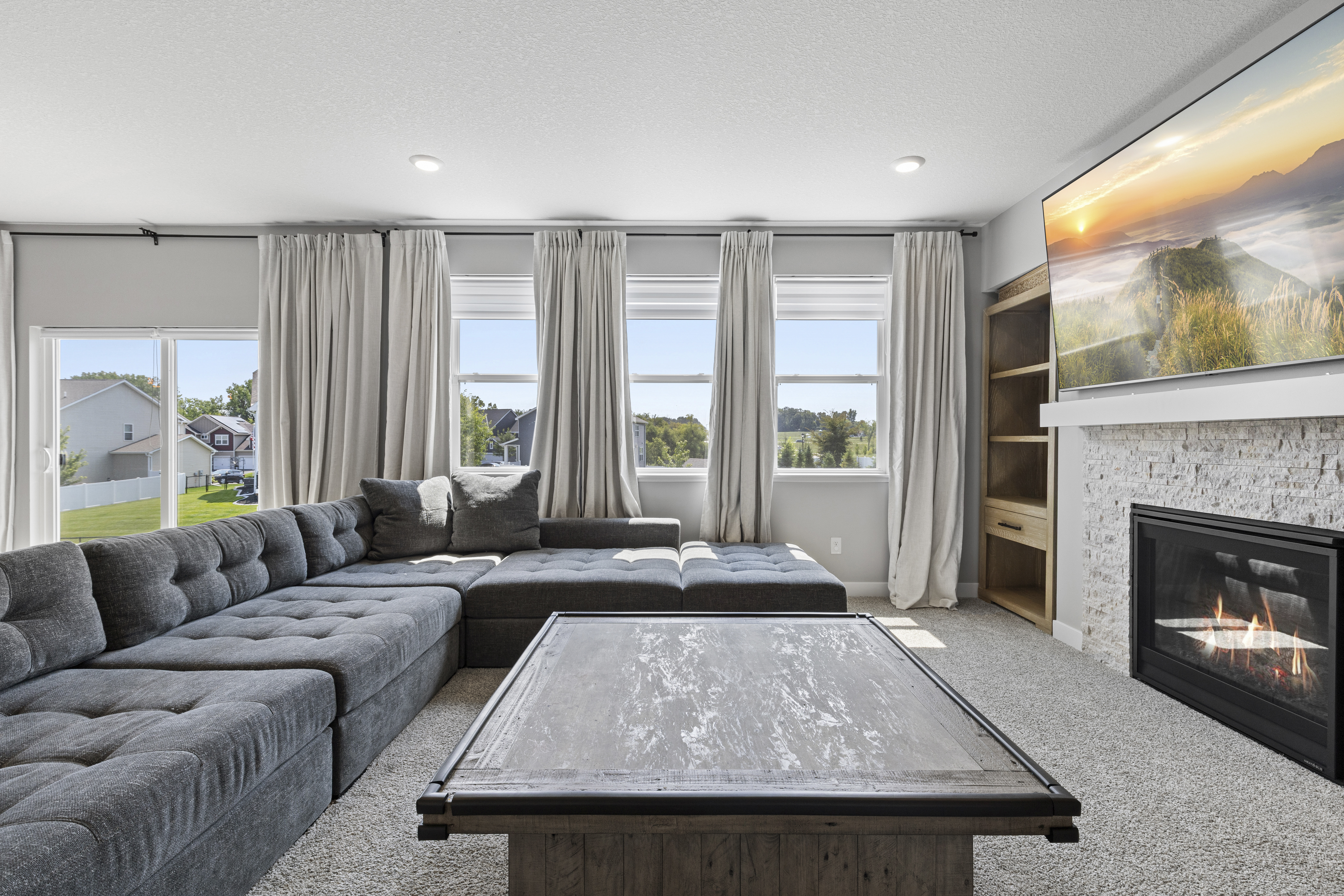  Spacious Living in the Heart of Pinnacle Reserve - 物件實景