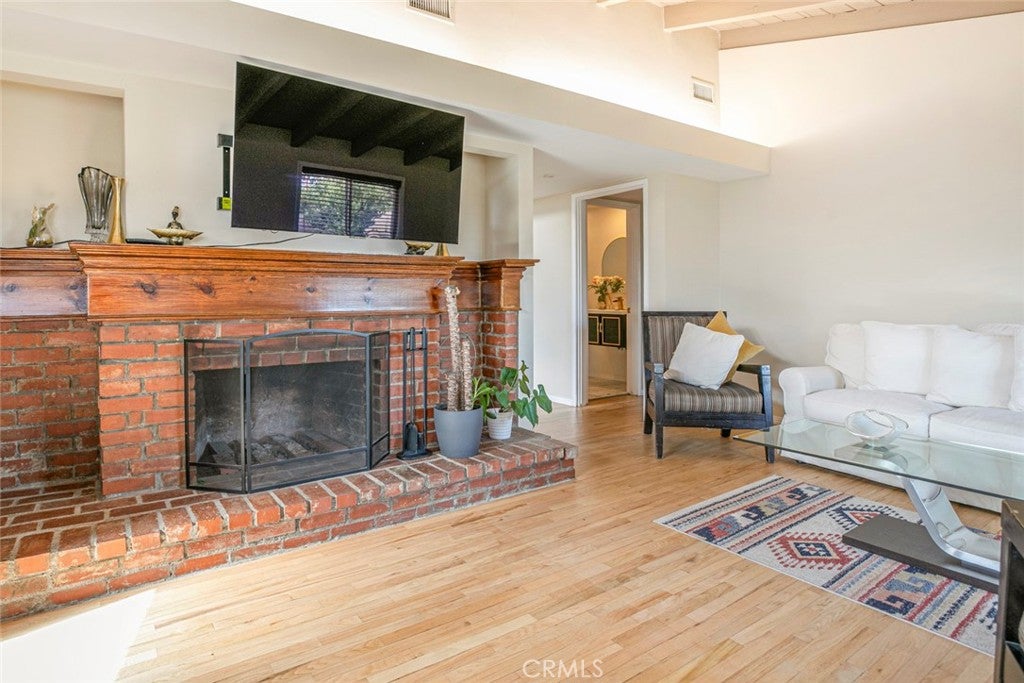Granada Hills, California, 91344, United States, 3 Bedrooms Bedrooms, ,2 BathroomsBathrooms,Residential,For Sale,1940925