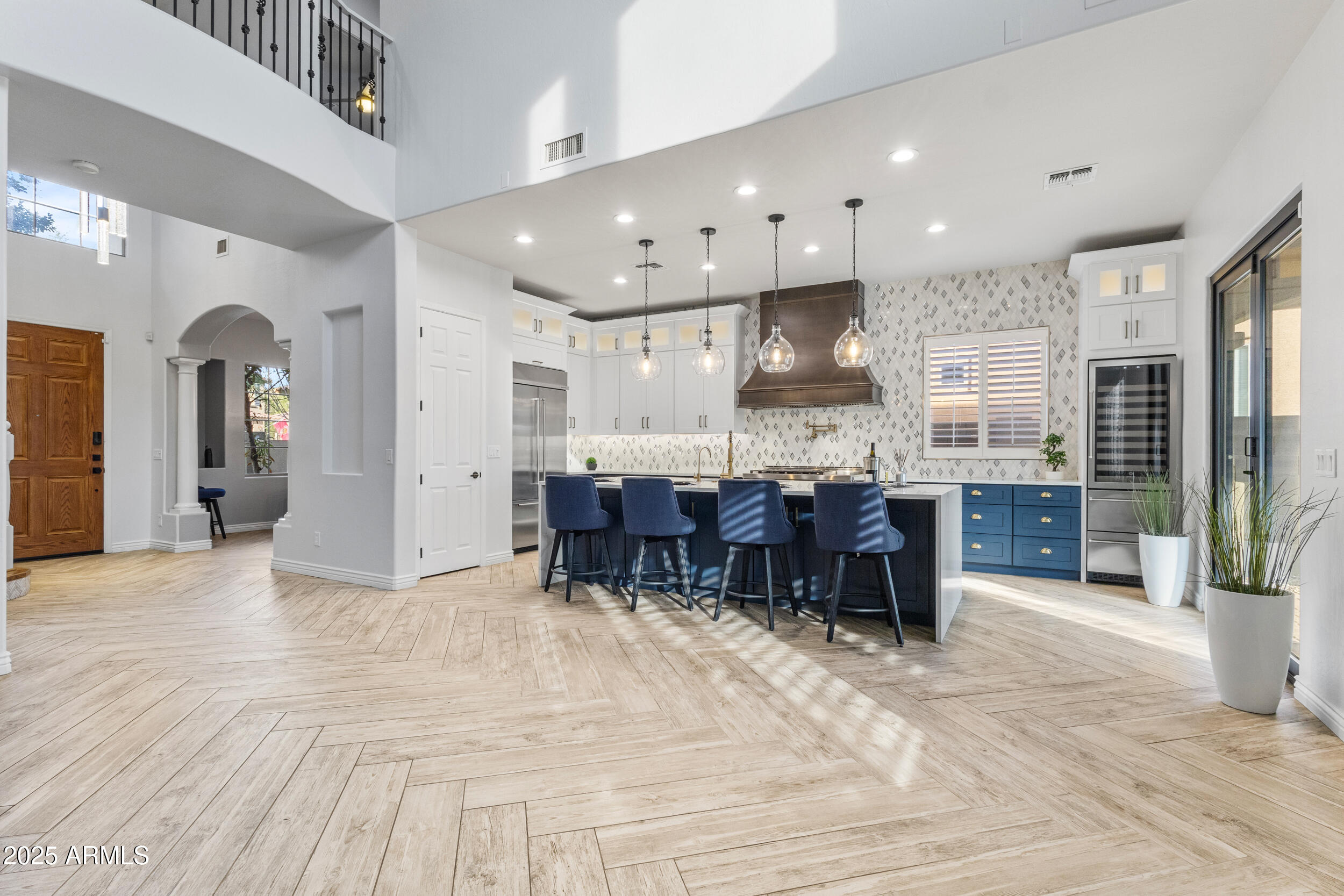 Phoenix, Arizona, 85050, United States, 5 Bedrooms Bedrooms, ,Residential,For Sale,1949706