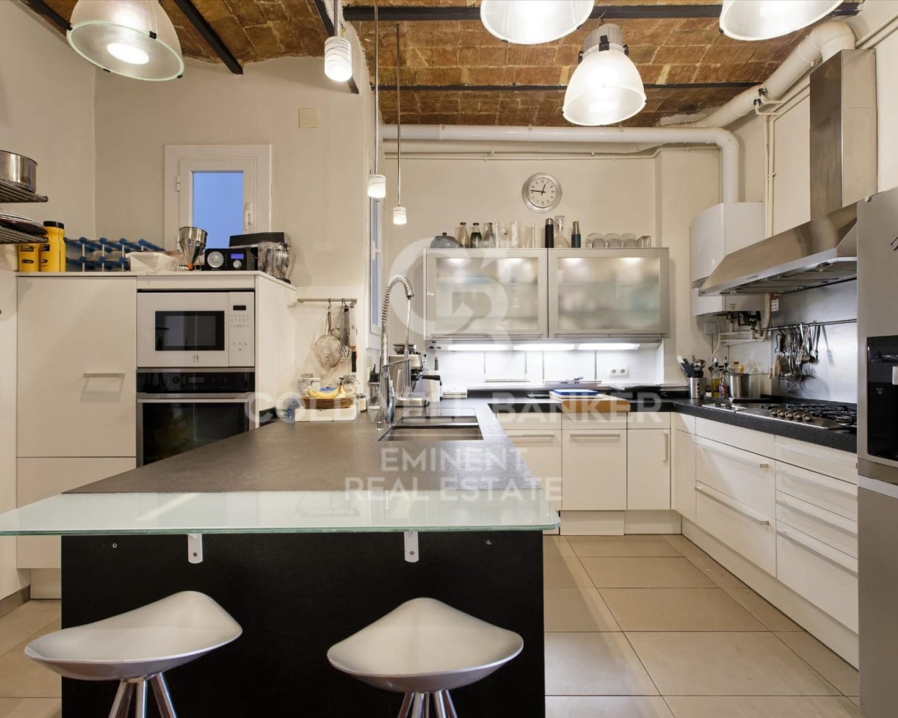Barcelona, Catalonia, ES, 4 Bedrooms Bedrooms, ,2 BathroomsBathrooms,Residential,For Sale,1694792