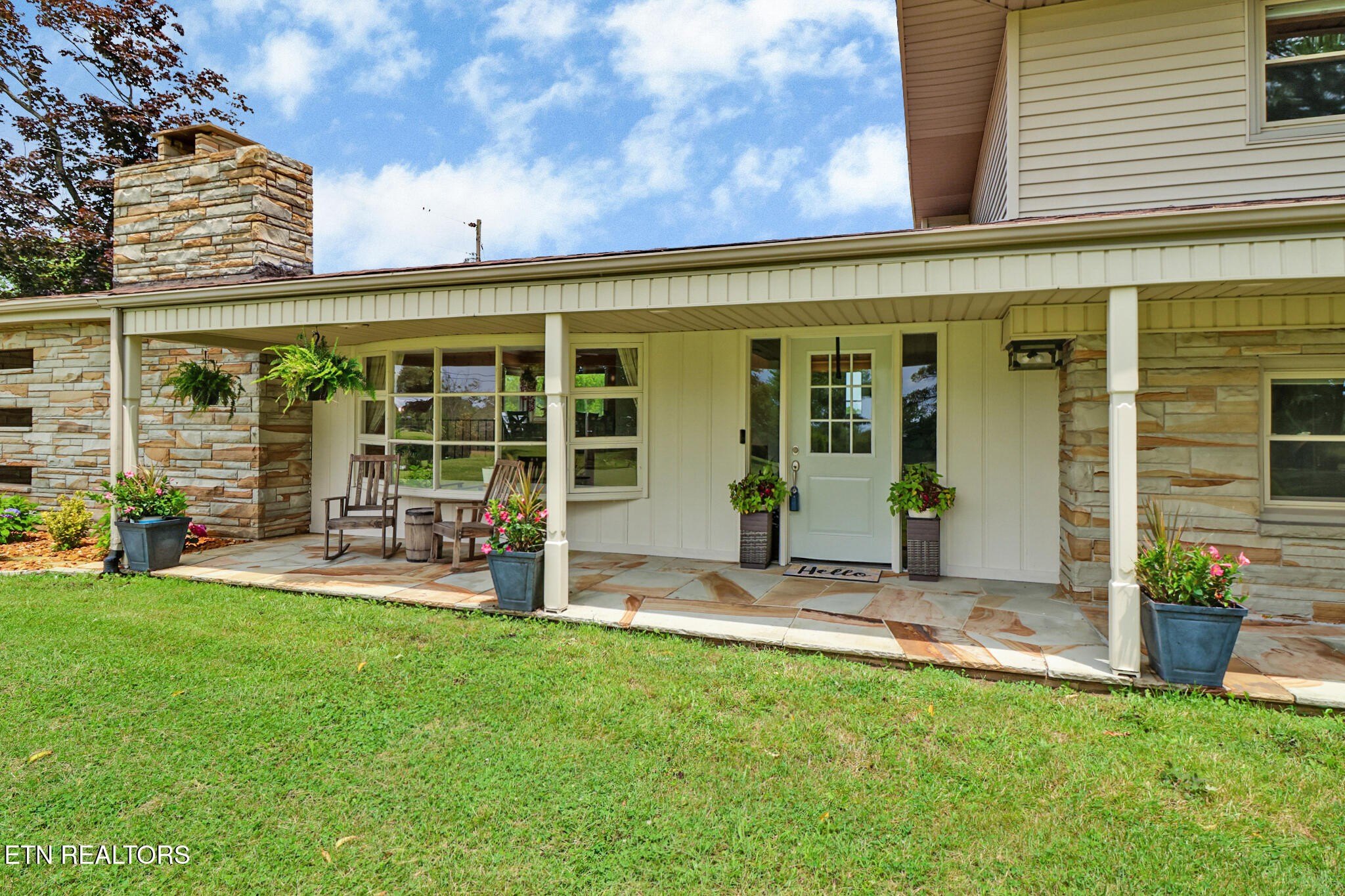 Crossville, Tennessee, 38571, United States, 5 Bedrooms Bedrooms, ,3 BathroomsBathrooms,Residential,For Sale,1986080