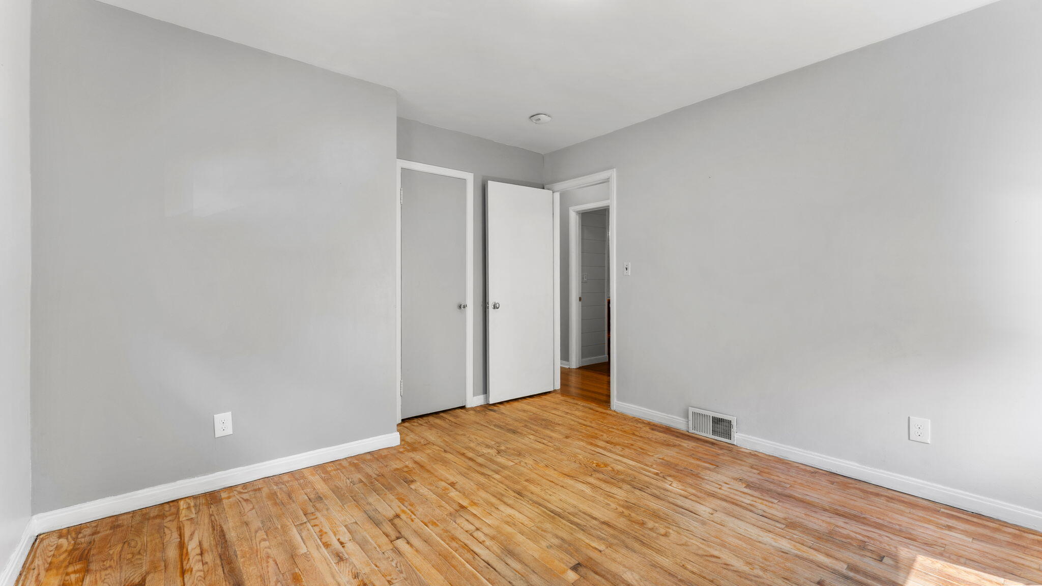 Ann Arbor, Michigan, 48103, United States, 3 Bedrooms Bedrooms, ,2 BathroomsBathrooms,Residential,For Sale,1937160