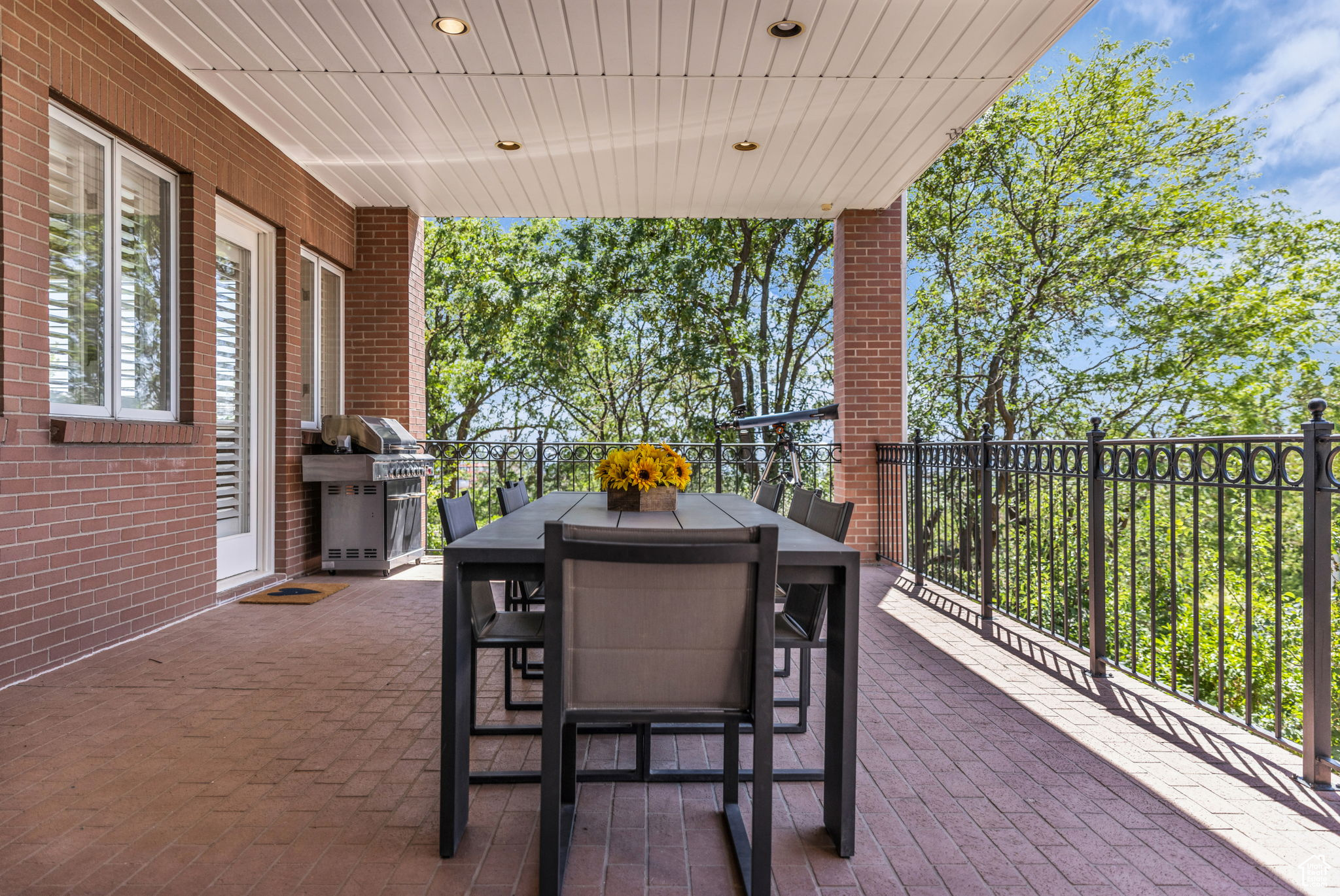 Salt Lake City, Utah, 84103, United States, 7 Bedrooms Bedrooms, ,4 BathroomsBathrooms,Residential,For Sale,1907305