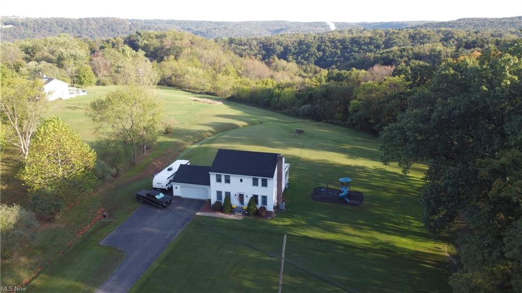 Chester, West Virginia, 26034, United States, 3 Bedrooms Bedrooms, ,3 BathroomsBathrooms,Residential,For Sale,1975770