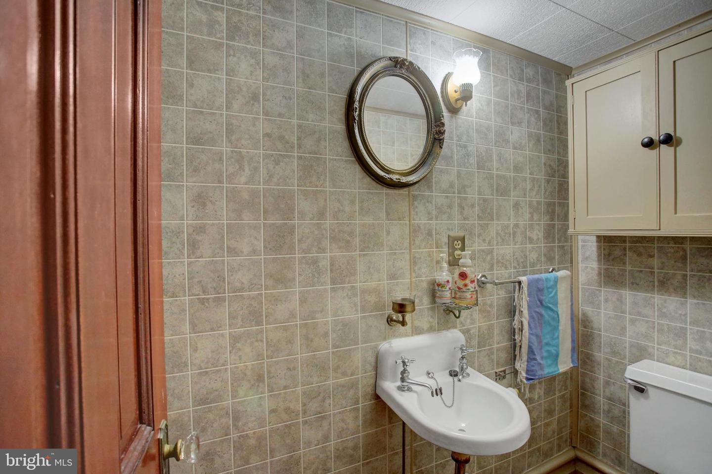 144 W Main Street, Waynesboro, Pennsylvania, 17268, United States, 7 Bedrooms Bedrooms, ,4 BathroomsBathrooms,Residential,For Sale,144 W Main Street,1662574