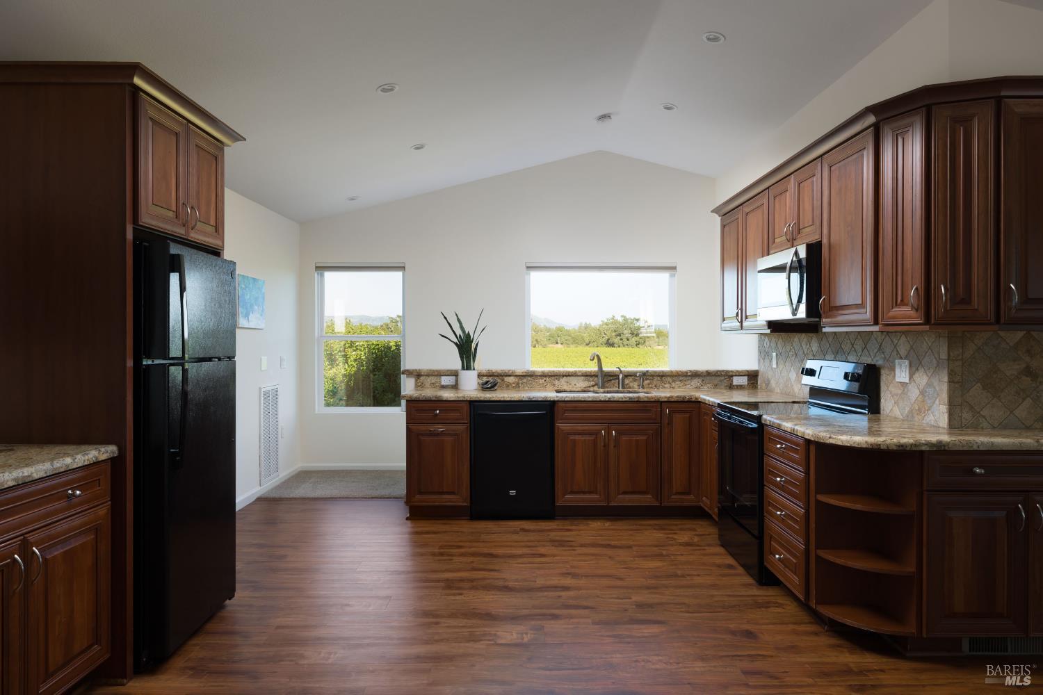 Santa Rosa, California, 95401, United States, 4 Bedrooms Bedrooms, ,4 BathroomsBathrooms,Residential,For Sale,1993093