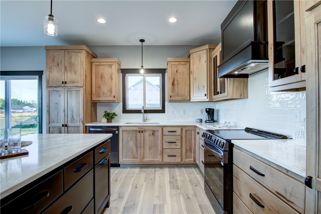 Chippewa Falls, Wisconsin, 54729, United States, 5 Bedrooms Bedrooms, ,3 BathroomsBathrooms,Residential,For Sale,1920319