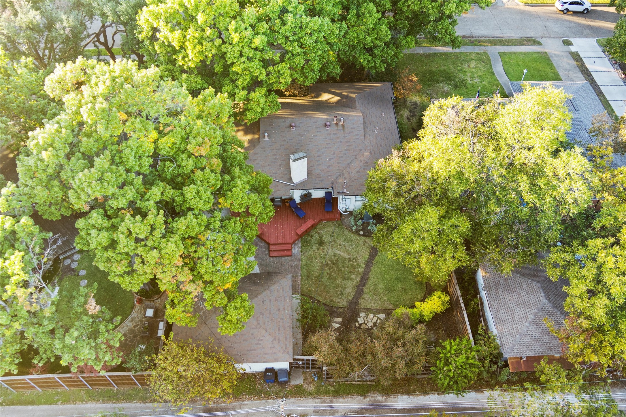 Dallas, Texas, 75214, United States, 3 Bedrooms Bedrooms, ,2 BathroomsBathrooms,Residential,For Sale,1989303