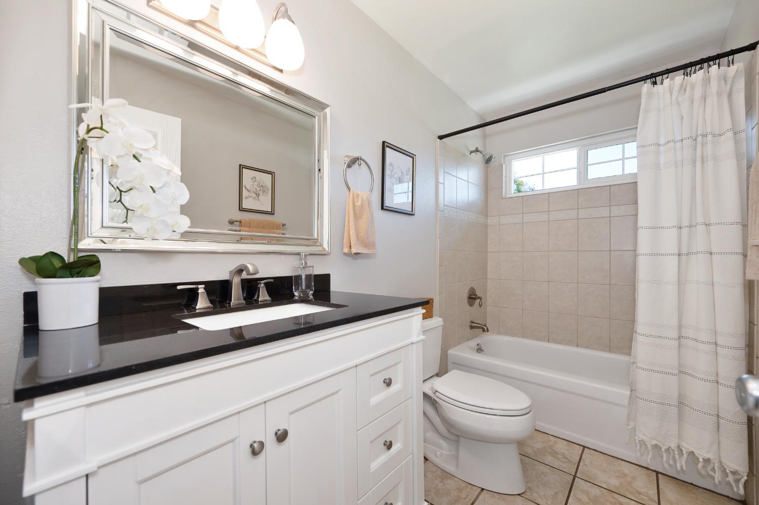 Orangevale, California, 95662, United States, 3 Bedrooms Bedrooms, ,2 BathroomsBathrooms,Residential,For Sale,1926180
