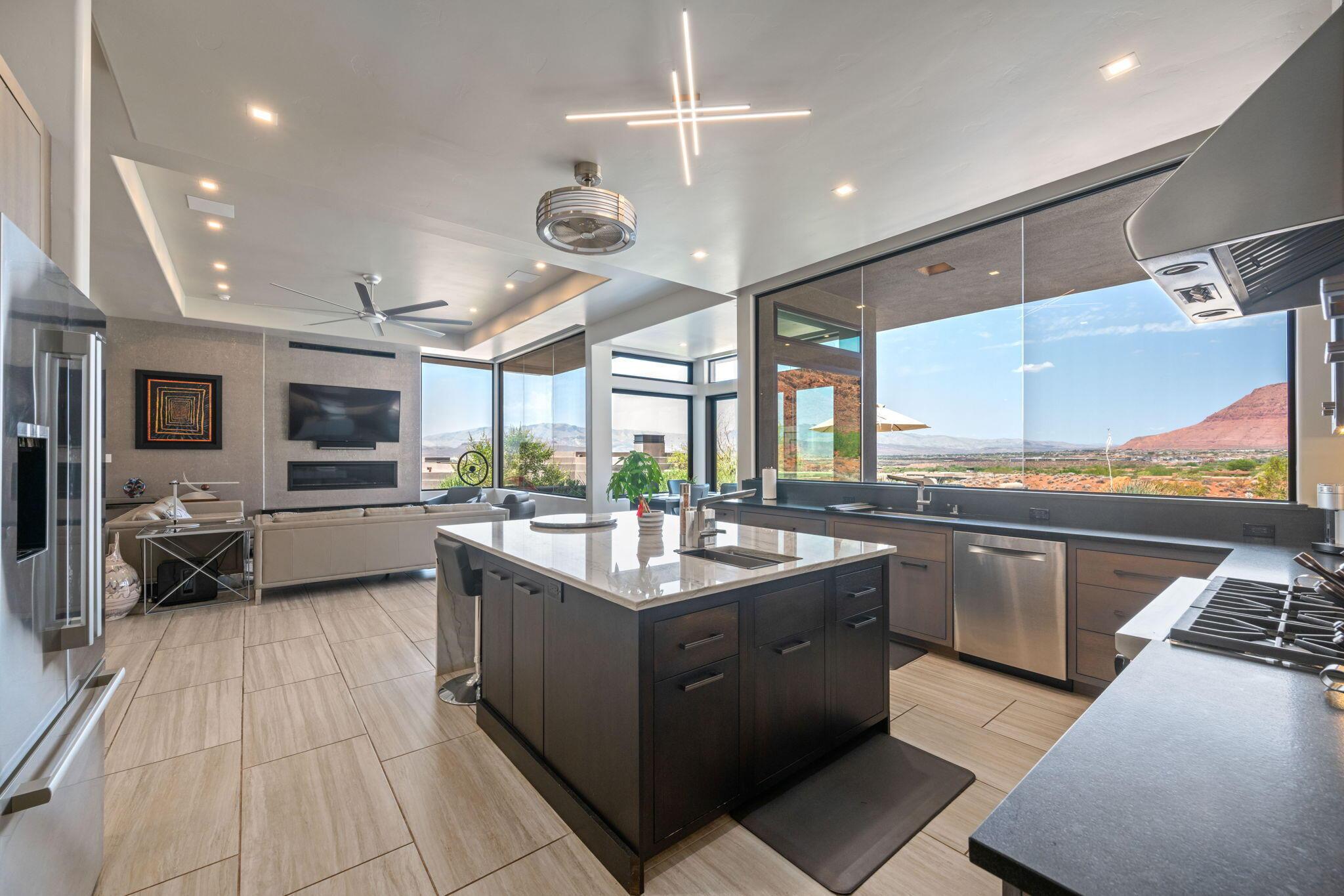 St George, Utah, 84770, United States, 4 Bedrooms Bedrooms, ,4 BathroomsBathrooms,Residential,For Sale,1974268