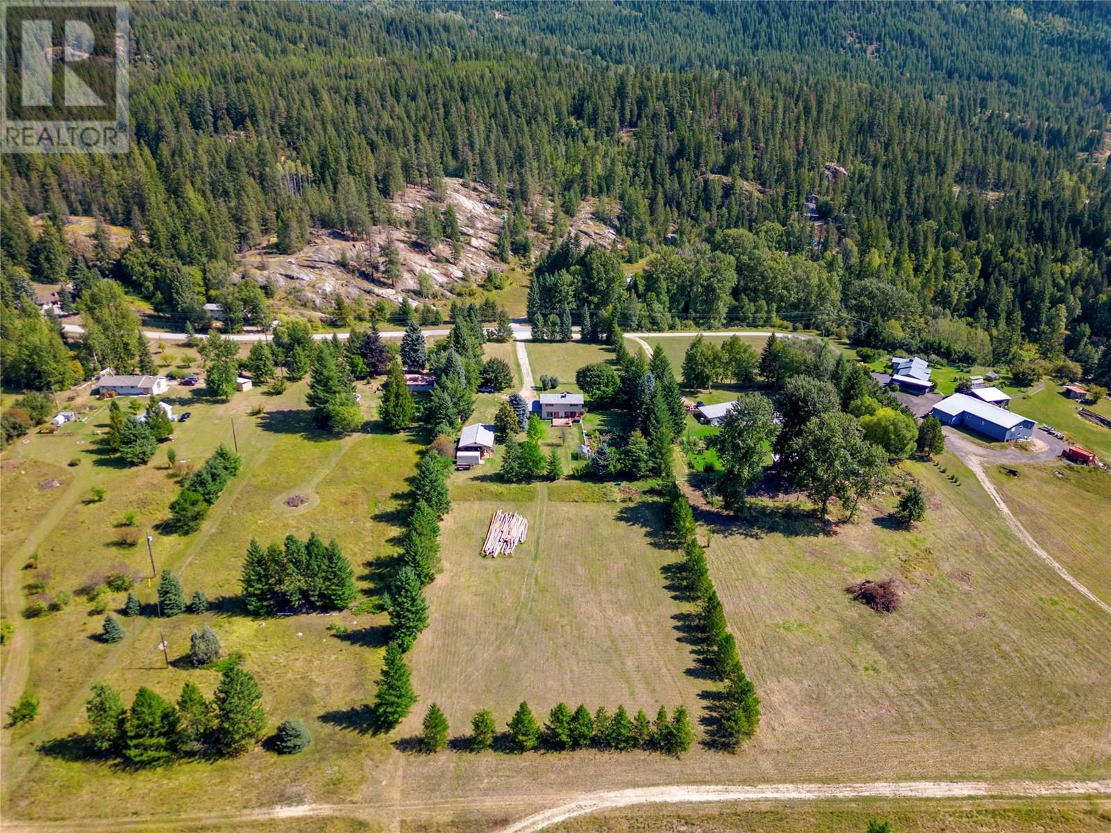 CASTLEGAR, British Columbia, V1N 4S6, CA, 4 Bedrooms Bedrooms, ,3 BathroomsBathrooms,Residential,For Sale,1859816