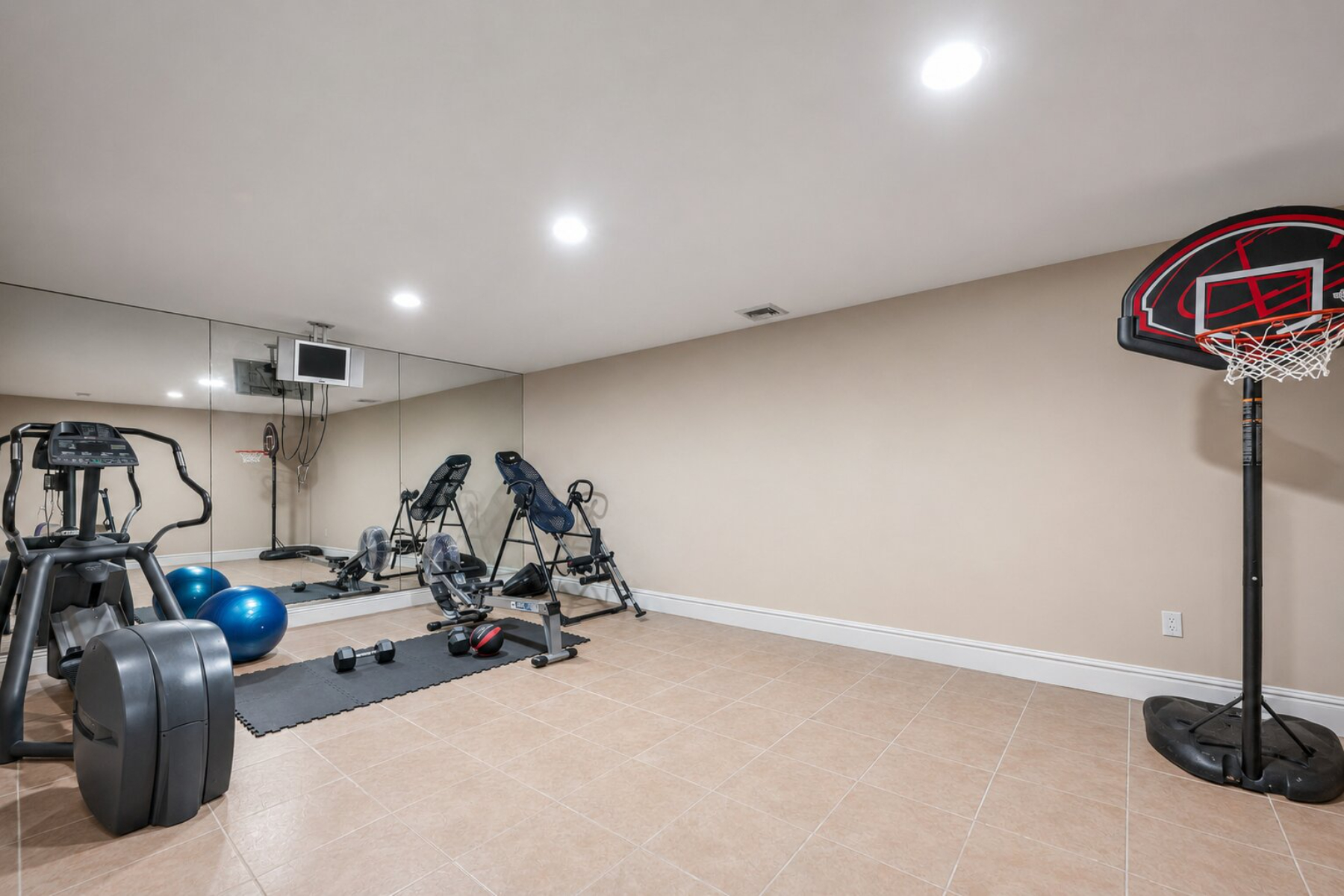  1152 Cumbermeade Road, Fort Lee, NJ 07024 - 物件實景